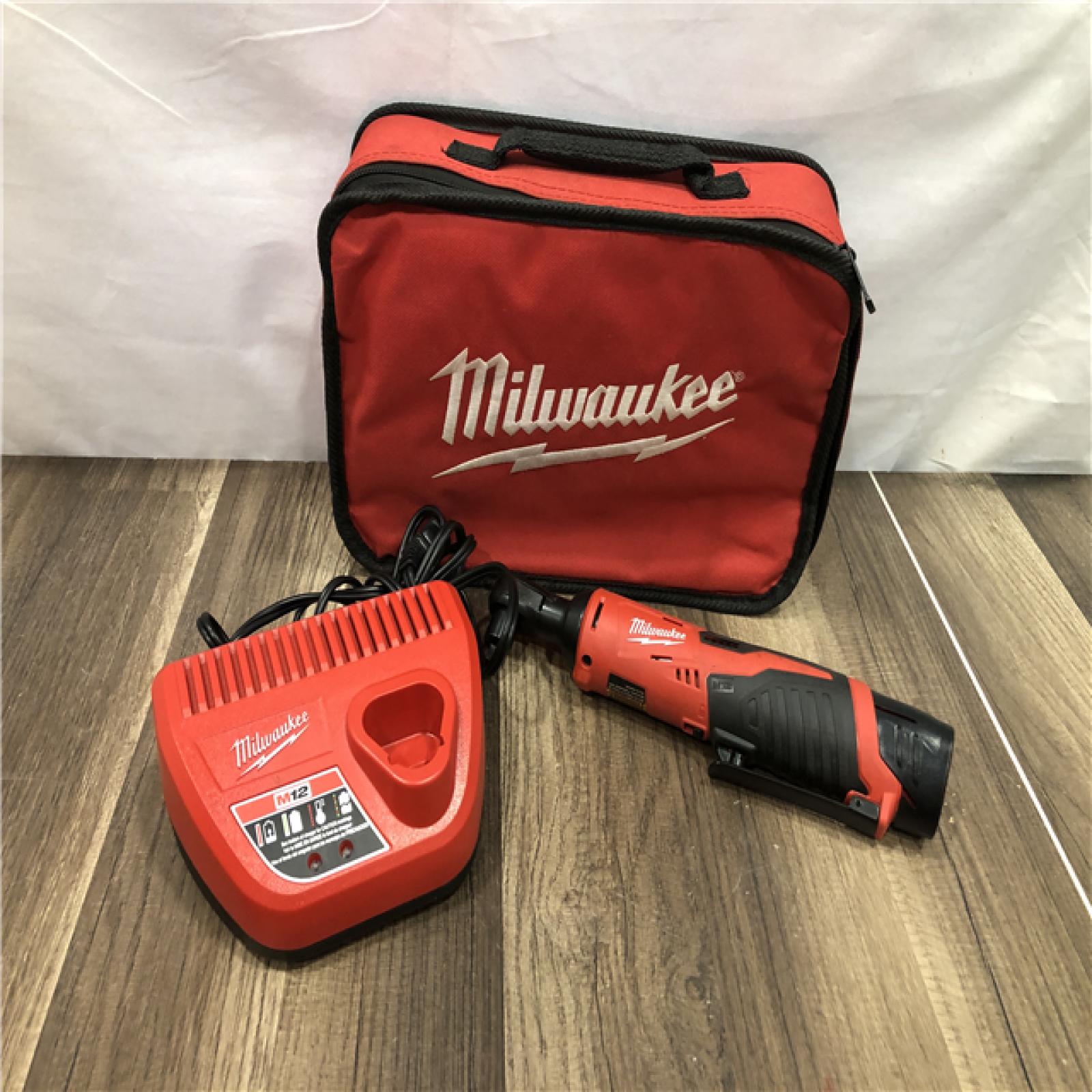 AS-IS Milwaukee M12 12V Lithium-Ion Cordless 3/8 in. Ratchet Kit