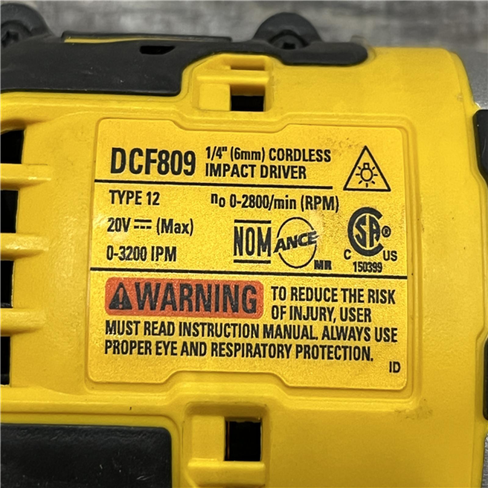 AS-IS DEWALT Atomic 20V Max Lithium-Ion Brushless Cordless Compact 1/4 in. Impact Driver Kit