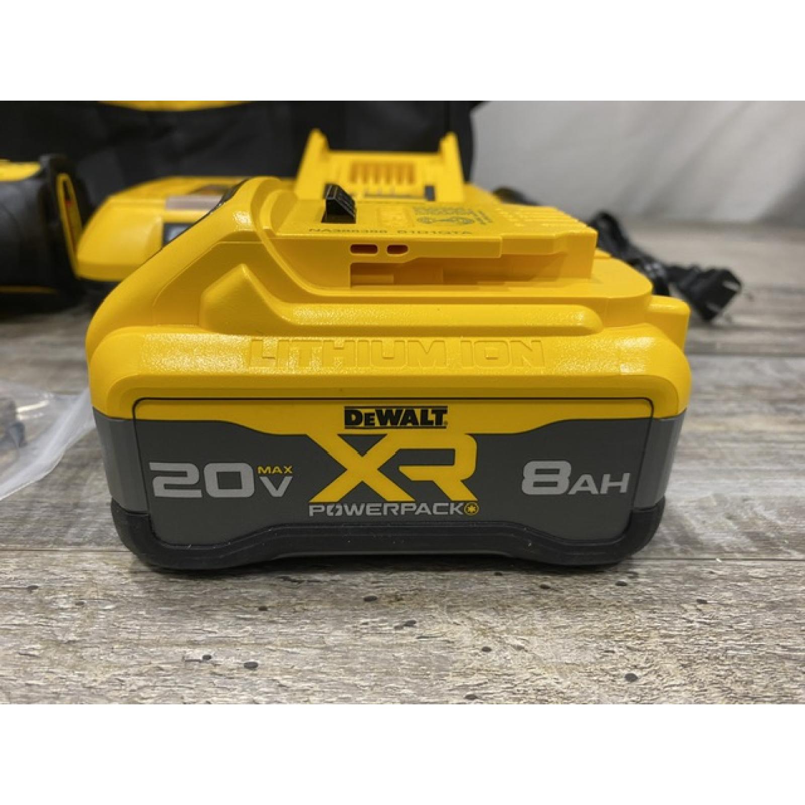 AS-IS DEWALT Atomic 20V Max Lithium-Ion Brushless Cordless Compact 1/4 in. Impact Driver Kit