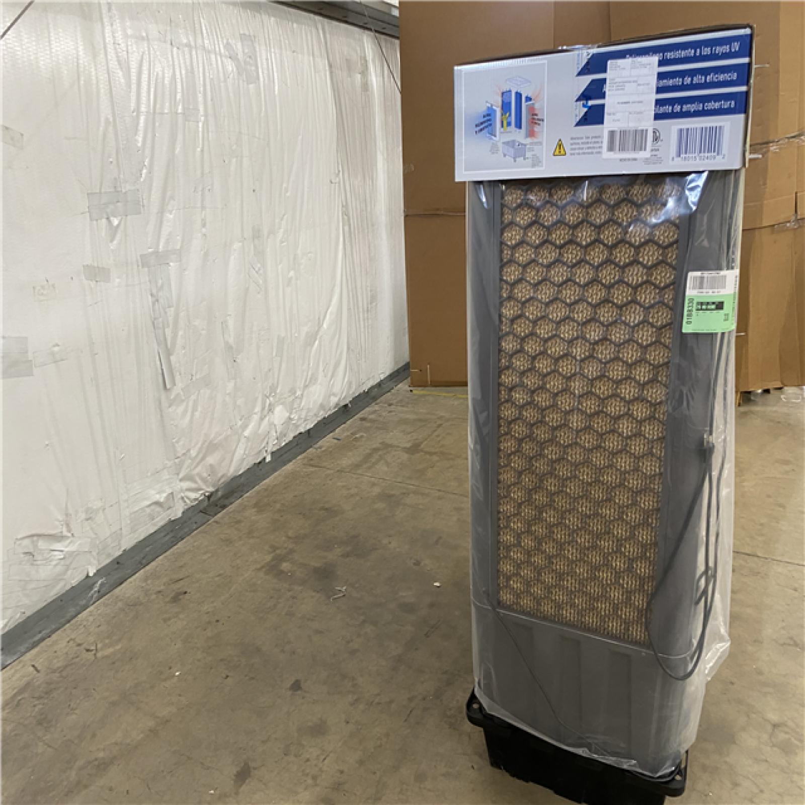 Houston Location - AS-IS Hessaire 11,000 CFM 3-Speed Portable Swamp Cooler