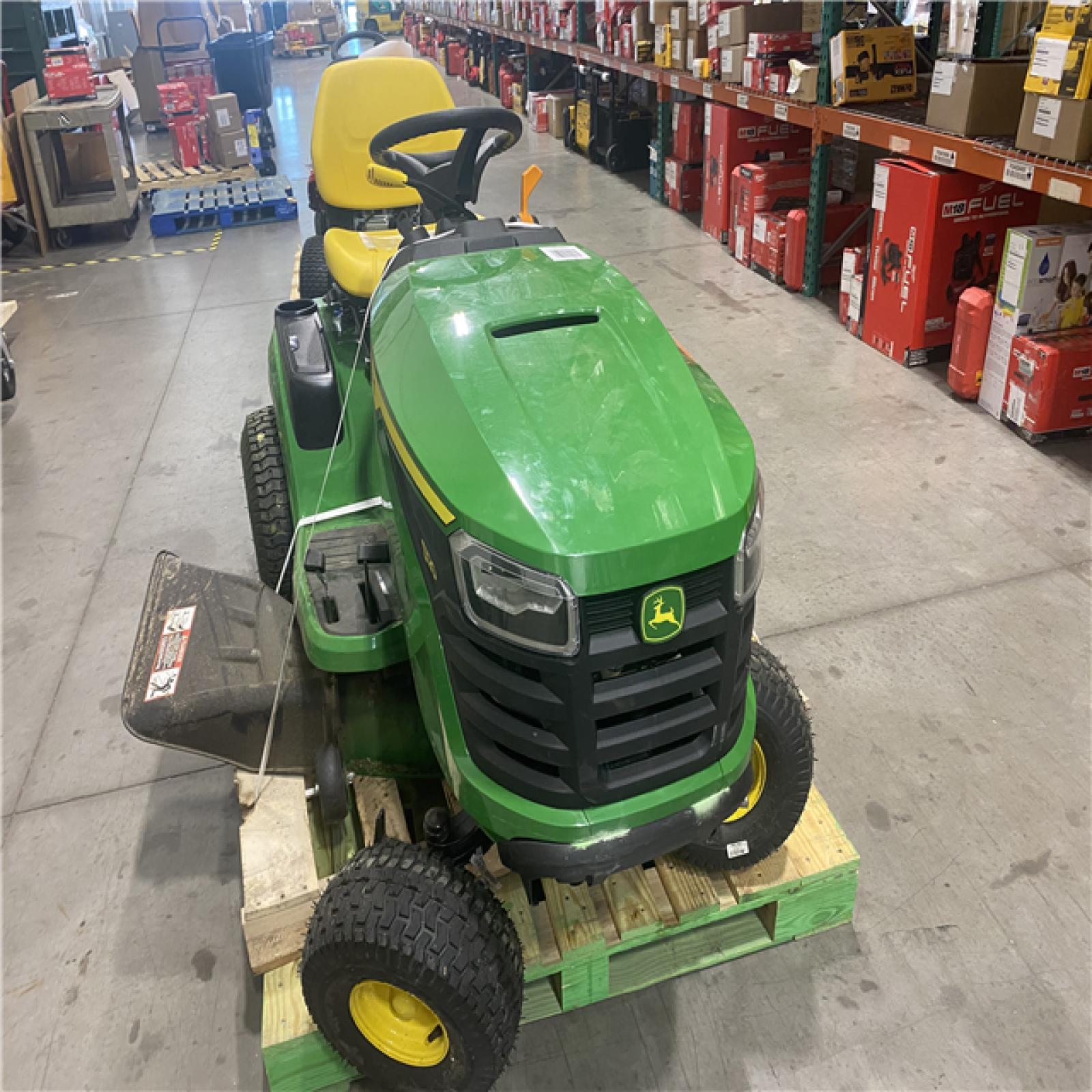 Dallas Location - As-Is John Deere S120 42 in. 22 HP V-Twin Gas Hydrostatic Riding Lawn Mower