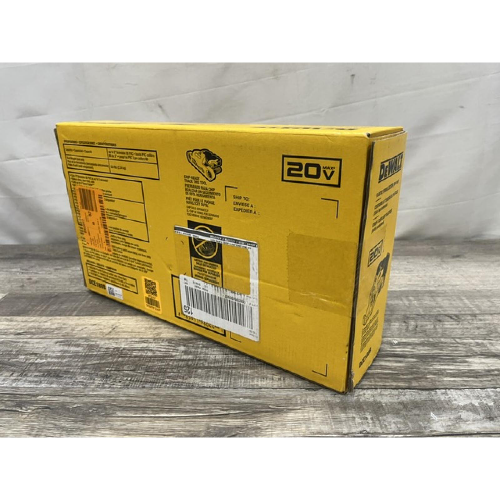 NEW - DEWALT 20V MAX Cordless Plastic Tubing Cutter (Tool Only)
