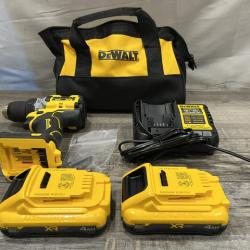 AS-IS DEWALT 20V XR Lithium-Ion Cordless Brushless 1/2 in. Drill/Driver Kit