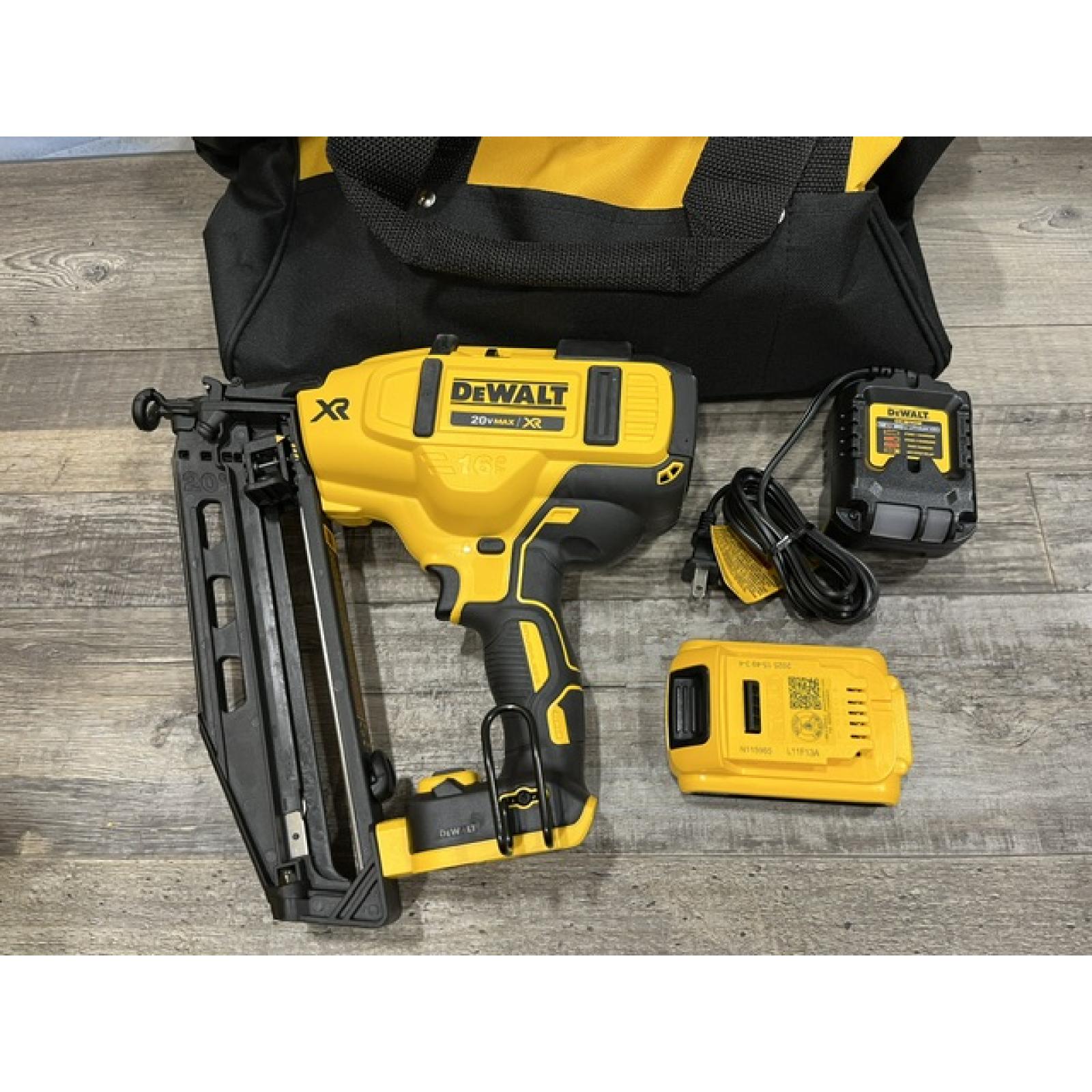 AS-IS DEWALT 20V MAX XR 16-Gauge Electric Cordless Angled Finishing Nailer Kit