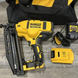 AS-IS DEWALT 20V MAX XR 16-Gauge Electric Cordless Angled Finishing Nailer Kit