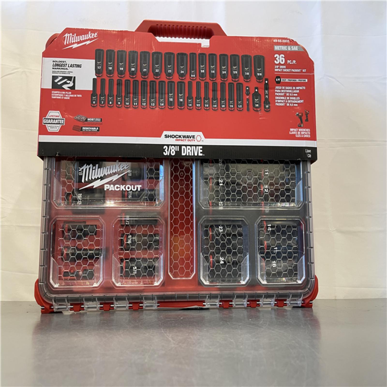 NEW! - Milwaukee 3/8  Impact Duty Socket Wrench & Set  36 Piece
