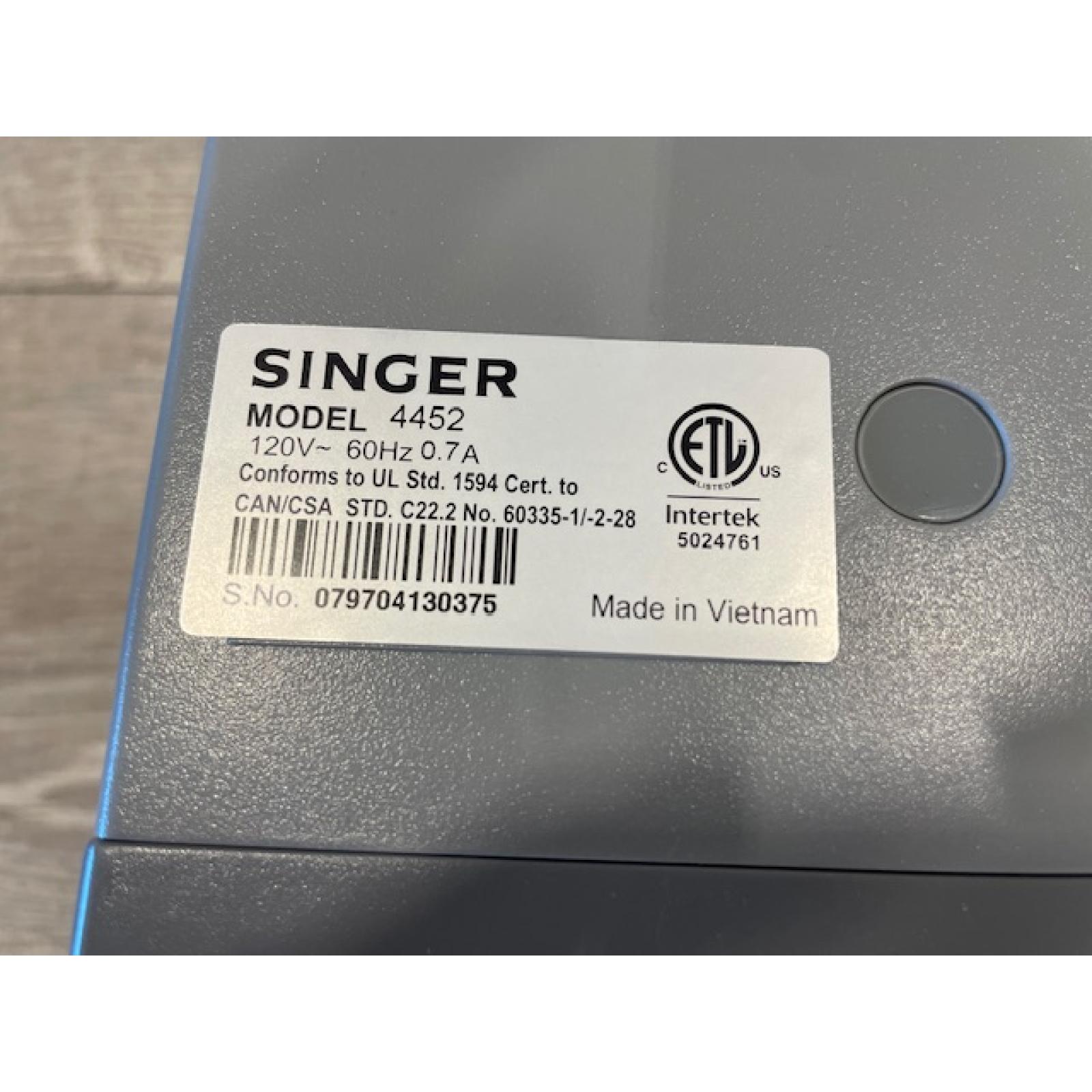 AS-IS SINGER 4452 Heavy Duty Sewing Machine