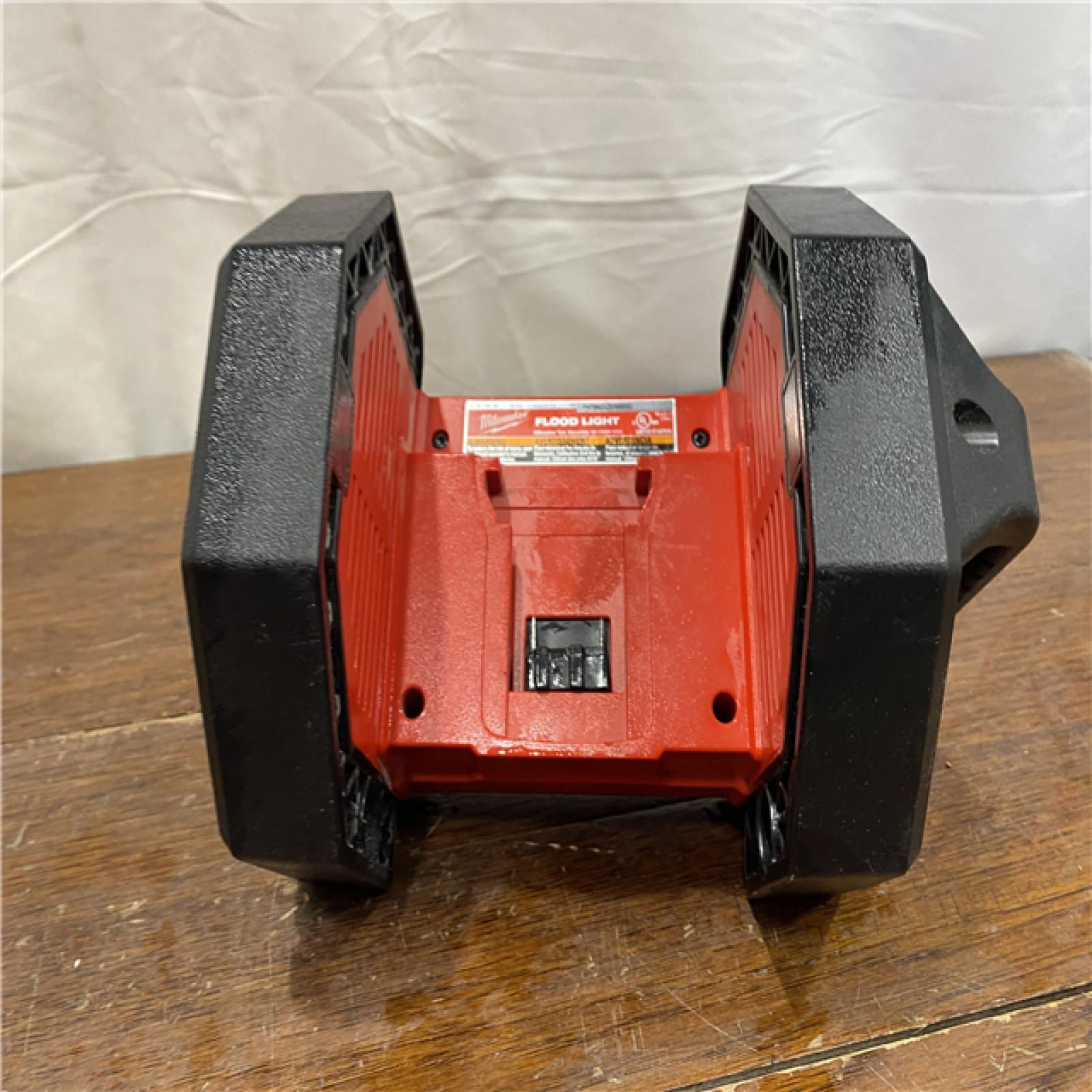 AS-IS Milwaukee M18 18-Volt Lithium-Ion Cordless 1300 Lumens LED Flood Light (Tool-Only)