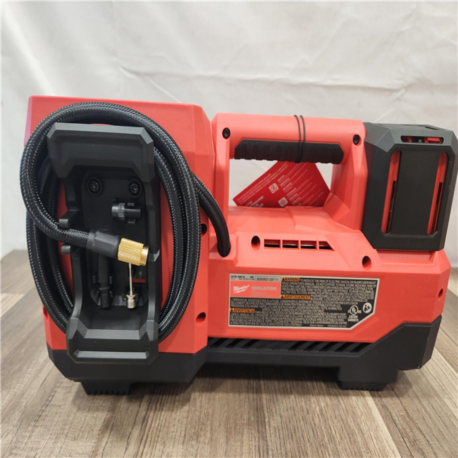 AS-IS- Milwaukee M18 18 V 150 PSI Tire Inflator (Tool Only)