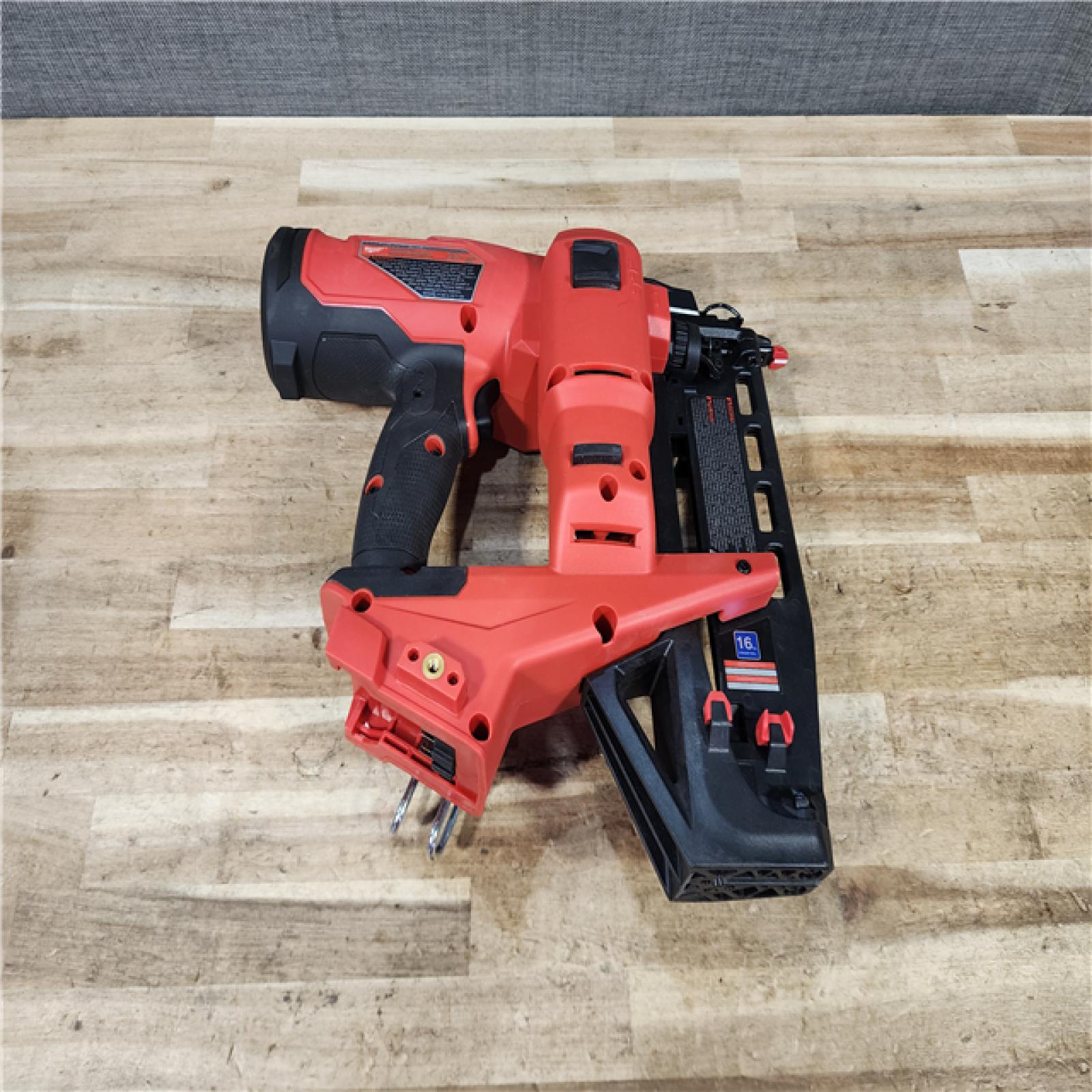 HOUSTON LOCATION - AS - IS Milwaukee FUEL 18-Volt Lithium-Ion Brushless Cordless Gen ll 16-Gauge Straight Finish Nailer (Tool Only)