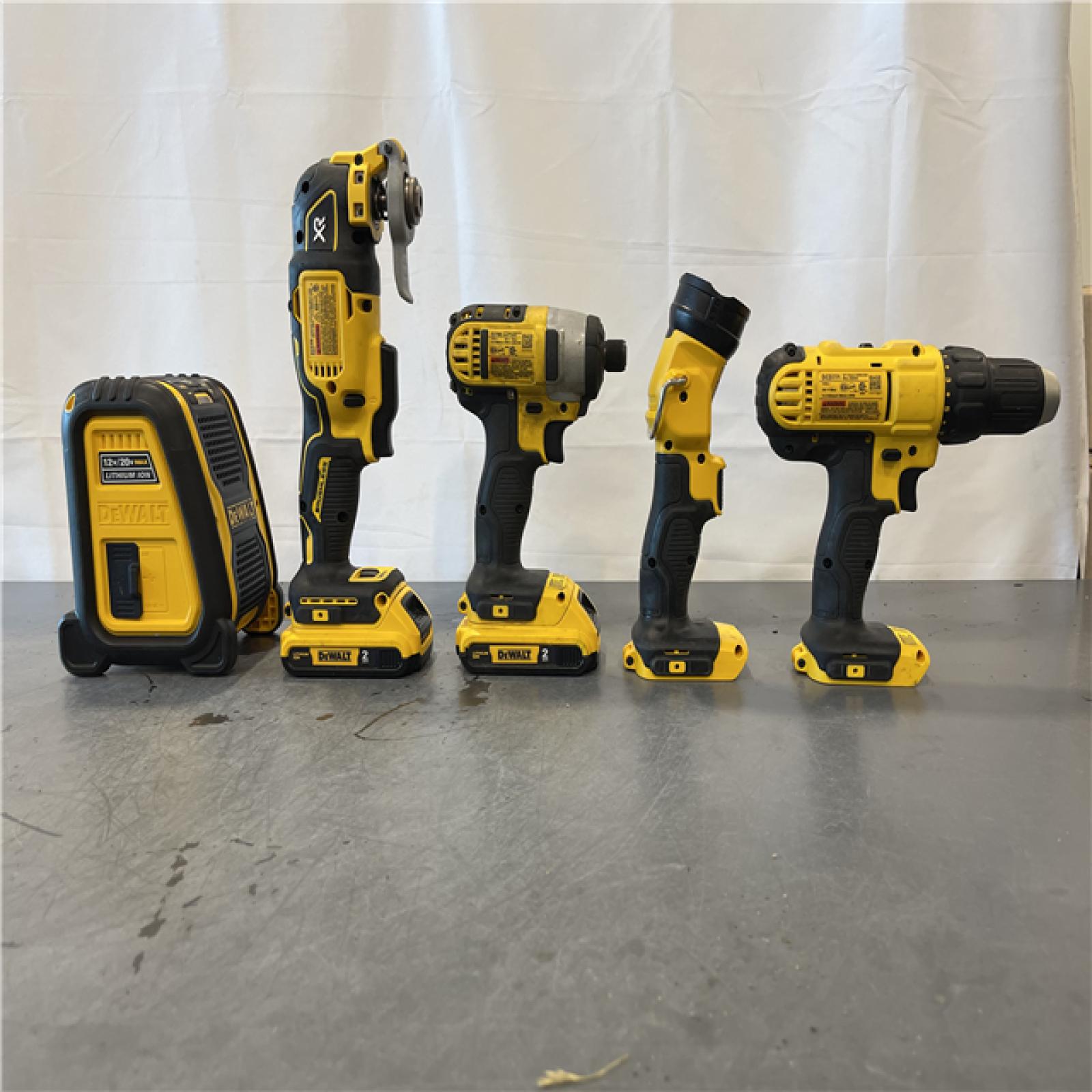 AS-IS - DEWALT 20V MAX Lithium-Ion Brushed Cordless (10-Tool) Combo Kit
