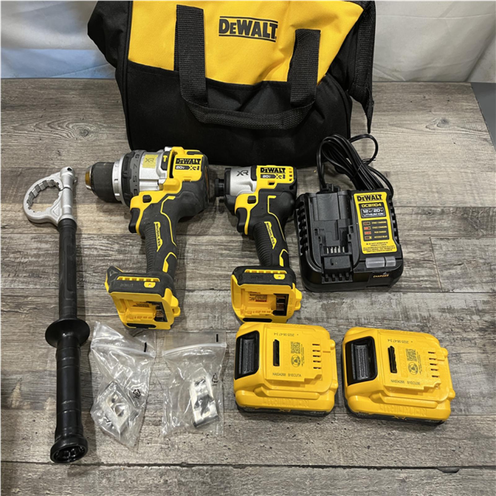 AS-IS DEWALT 20V XR Lithium-Ion Cordless Brushless 1/2 in. Drill/Driver Kit