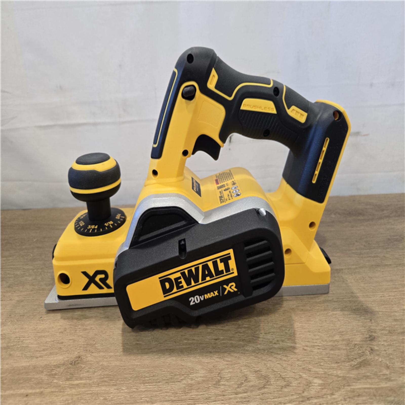 AS-IS DEWALT 20V MAX XR Cordless 3-1/4 in. Planer (Tool Only)