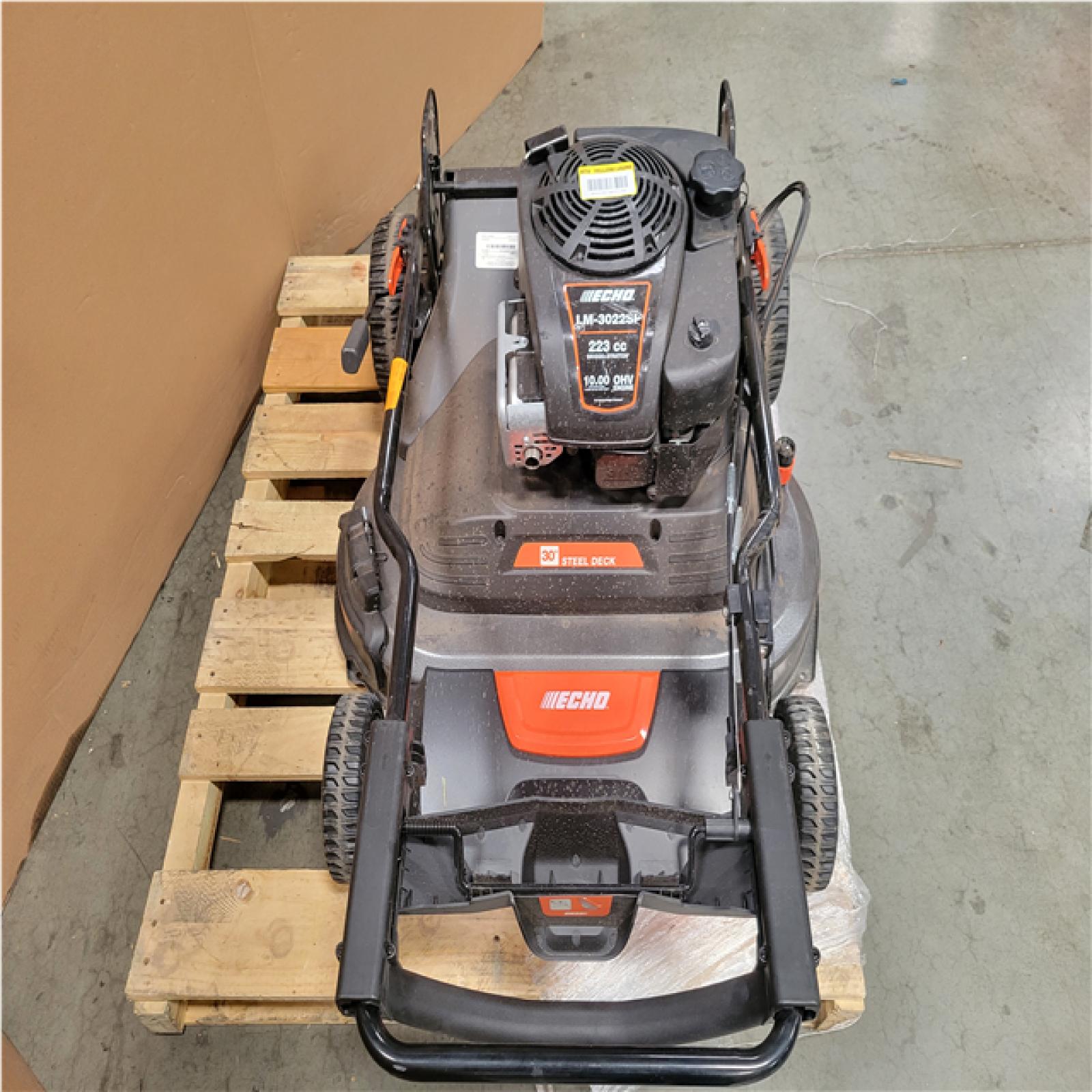 CALIFORNIA AS-IS ECHO 30 in. 223 CC Briggs and Stratton Gas 3-in-1 Dual Twin Blade RWD Self-Propelled Wide Area Lawn Mower (NO BAG)