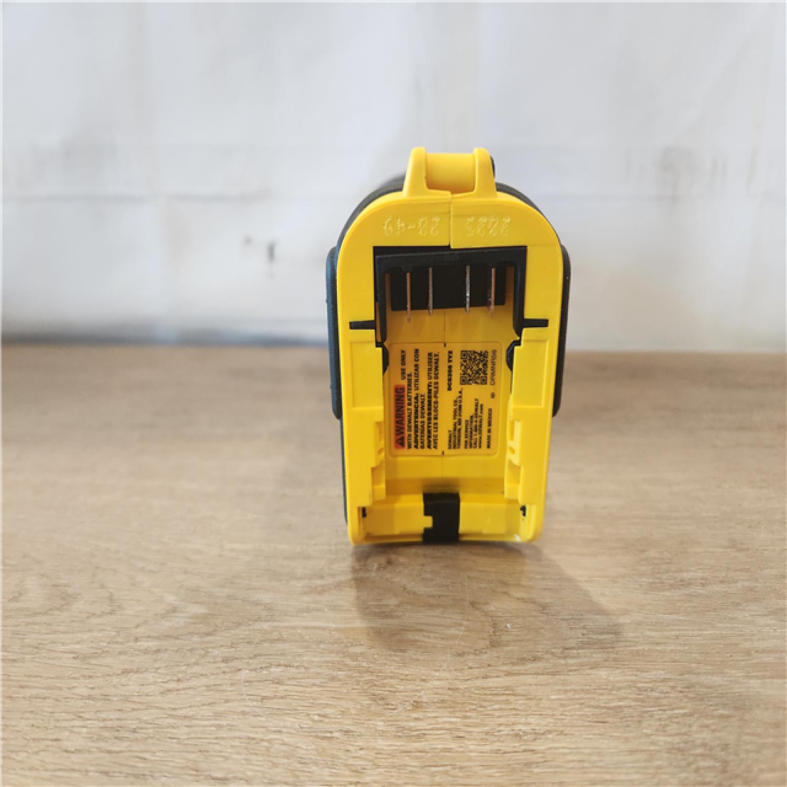 AS-IS- DEWALT 20V MAX XR Brushless Oscillating Multi-Tool Cordless (Tool Only)