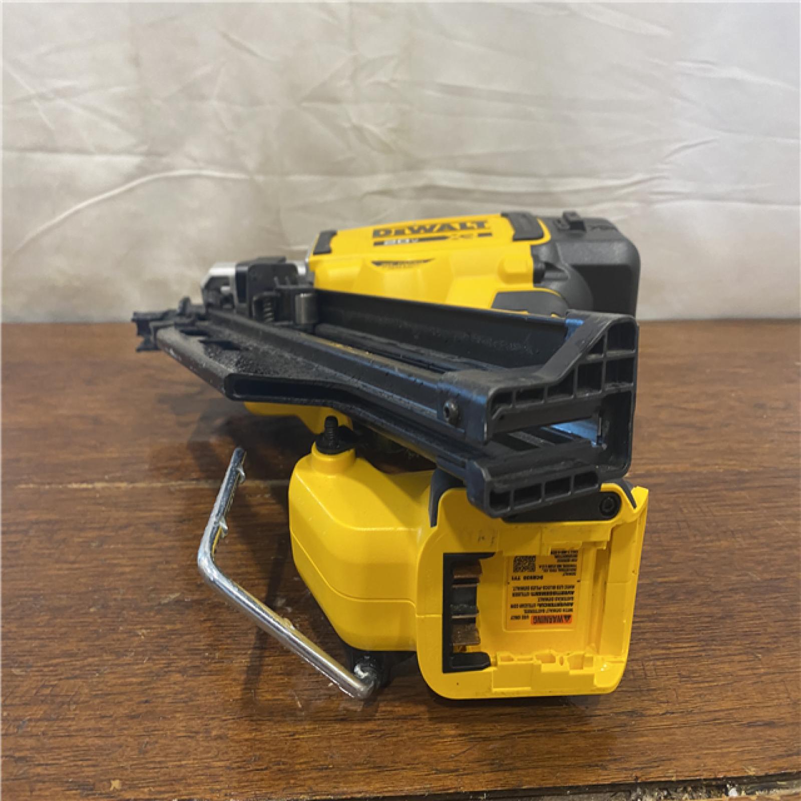AS-IS DEWALT 20-Volt 30° Cordless Framing Nailer (Tool-Only)