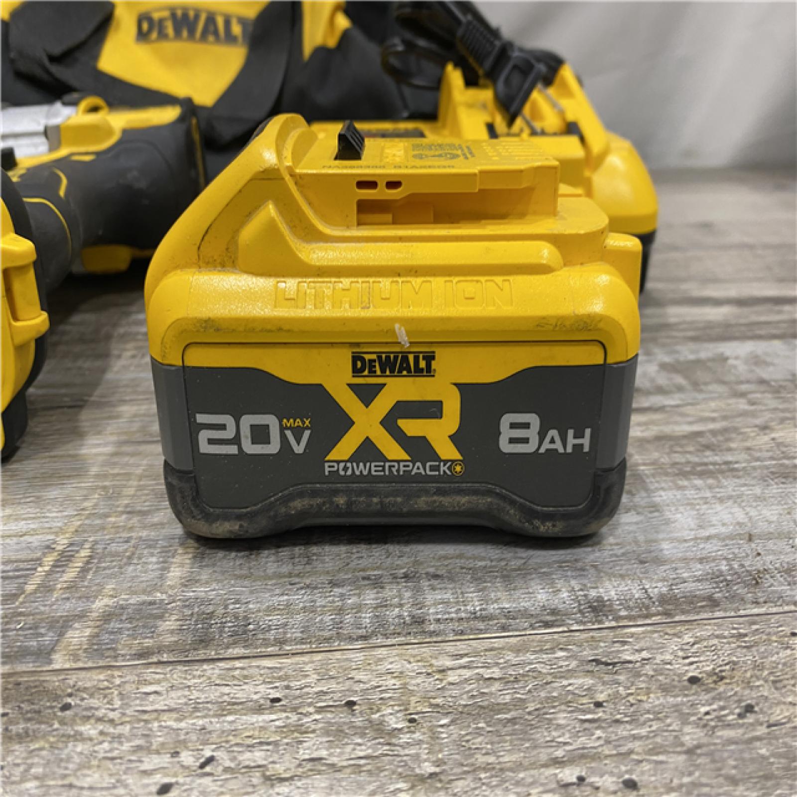 AS-IS DEWALT Atomic 20V Max Lithium-Ion Brushless Cordless Compact 1/4 in. Impact Driver Kit