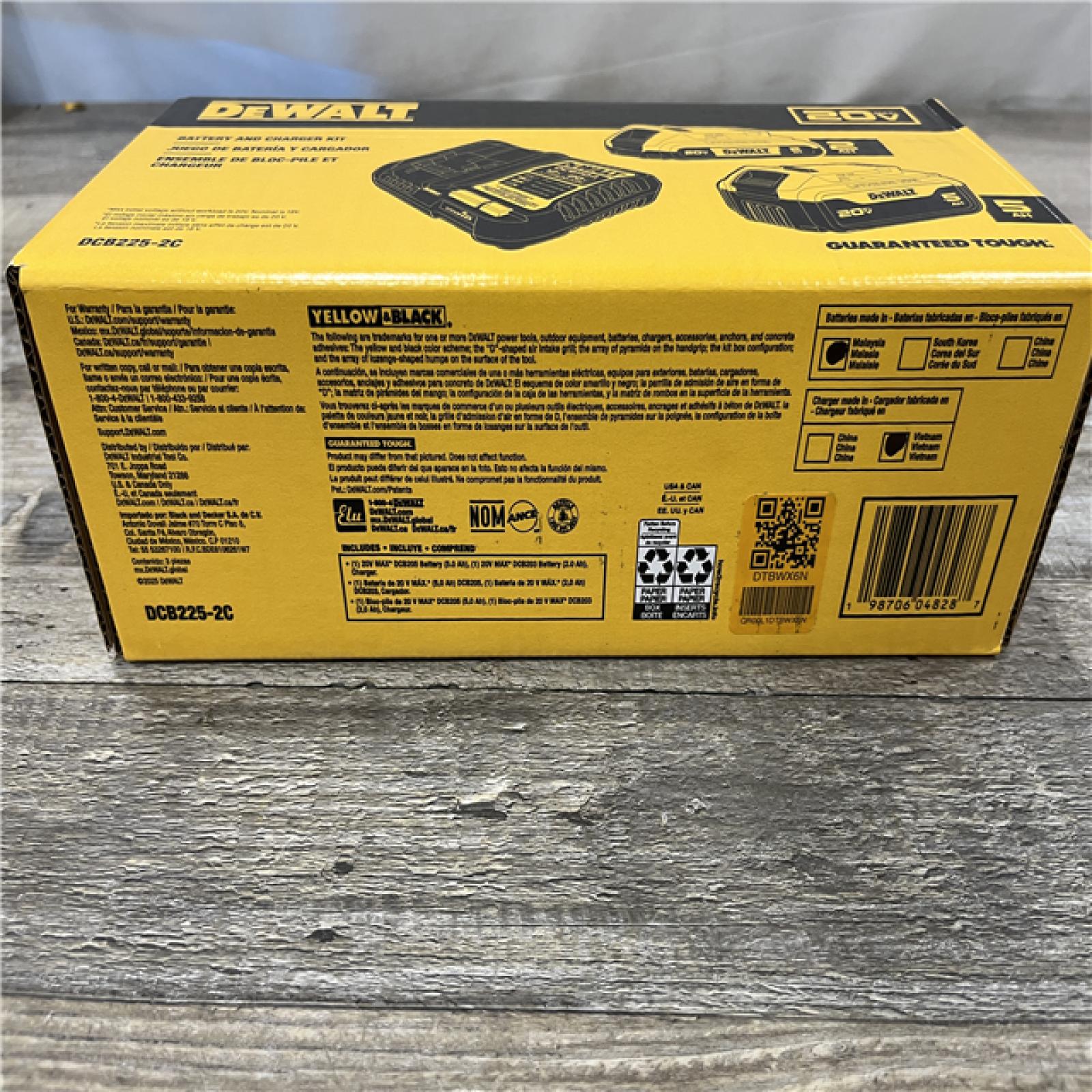 NEW DEWALT 20V MAX Lithium-Ion Battery Kit with 5.0Ah and 2.0Ah Battery and Charger