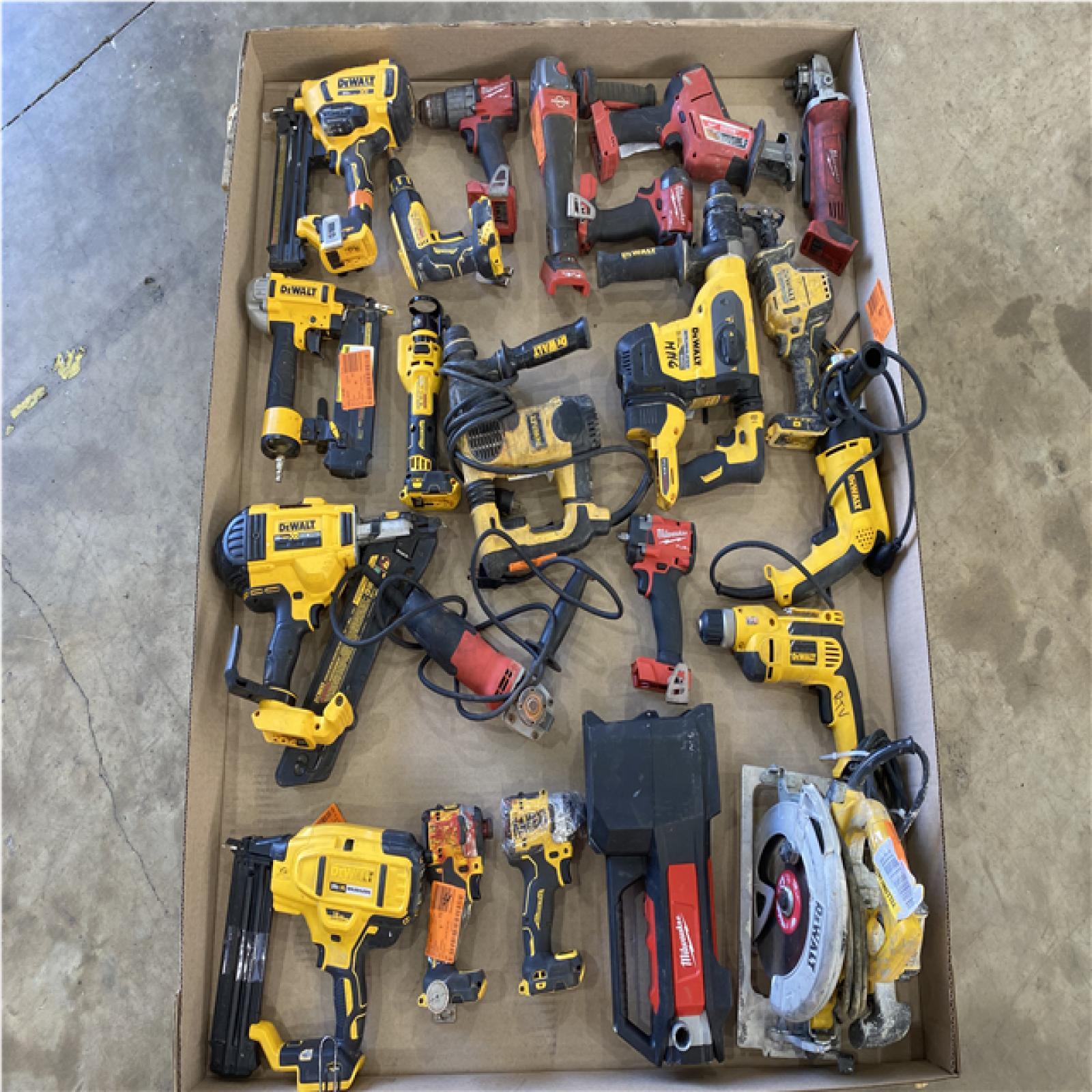 Houston Location - AS-IS LOOSE TOOL PALLET