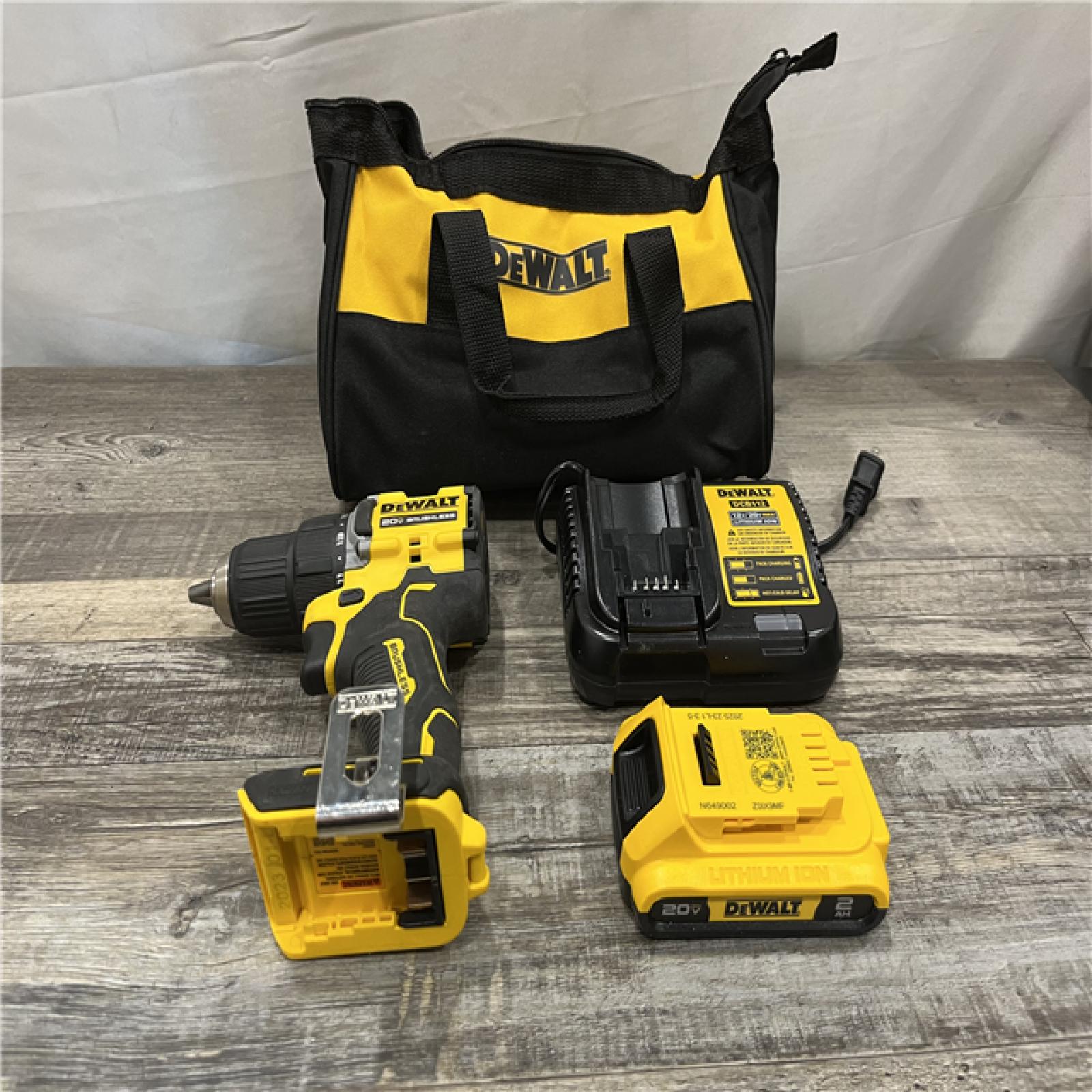 AS-IS DEWALT Atomic 20V Lithium-Ion Cordless Compact 1/2 in. Drill/Driver Kit