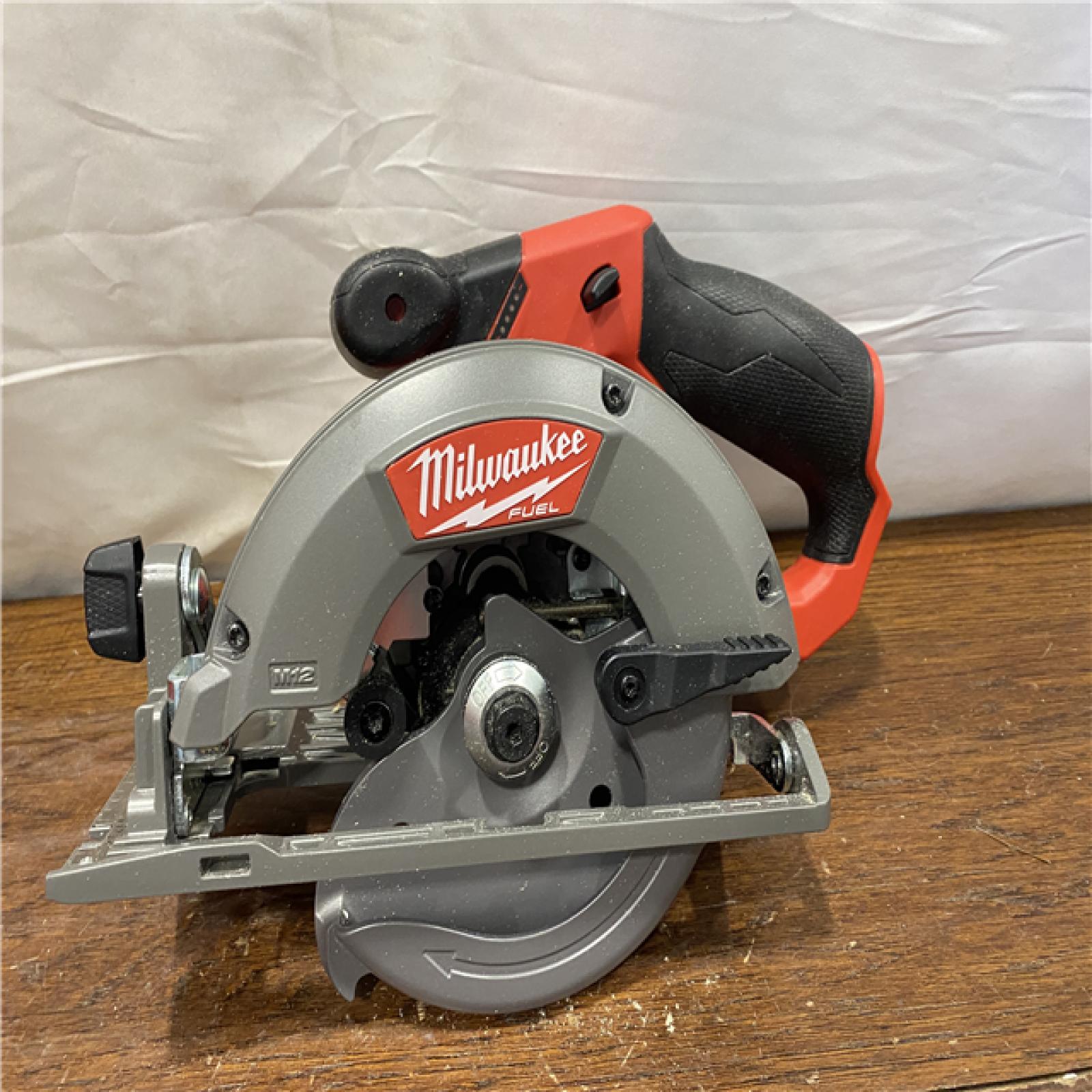 AS-IS Milwaukee 2530-20 - M12 Fuel 5-1/2  12V Cordless Brushless Circular Saw Bare Tool