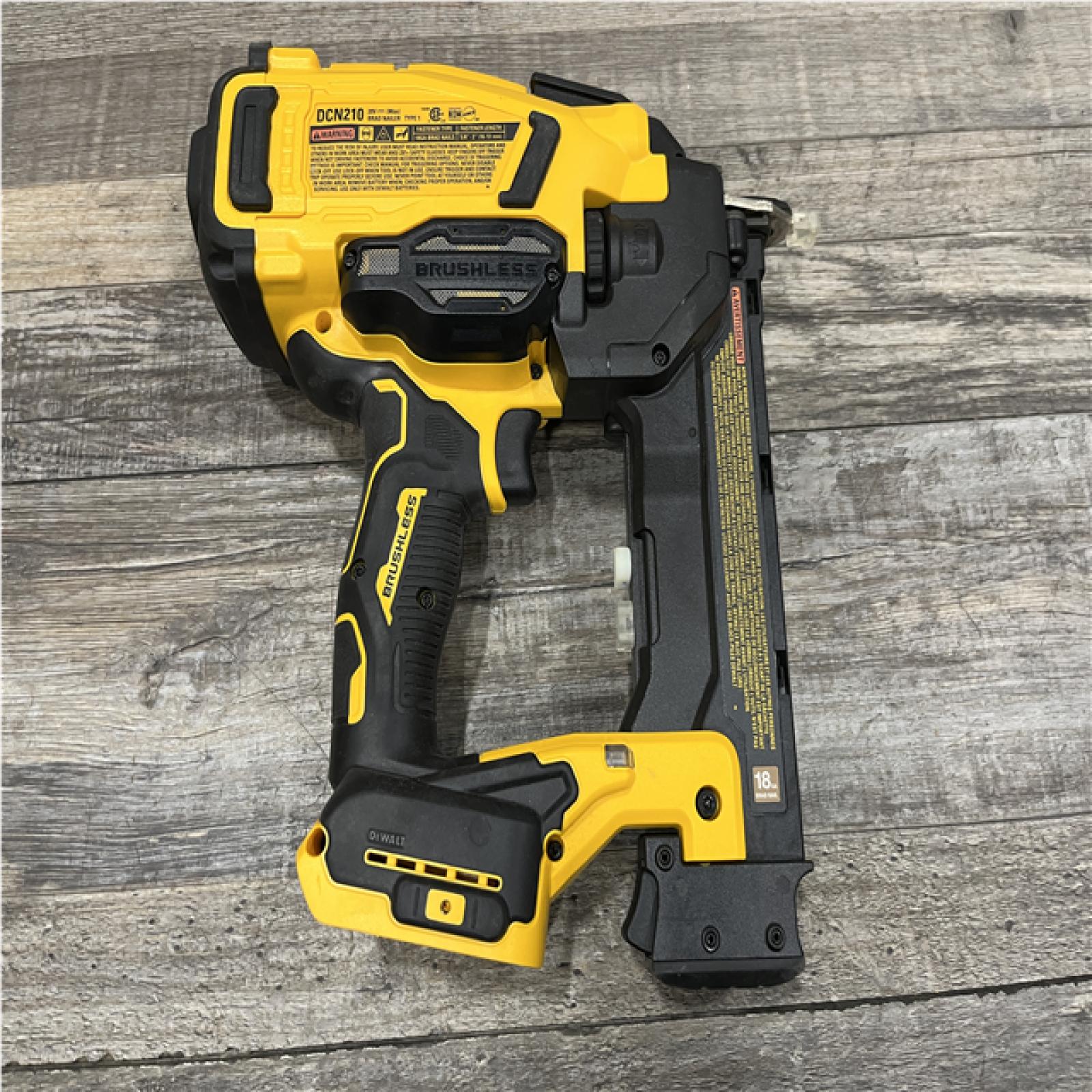 AS-IS DEWALT 20V MAX XR 18 Gauge Cordless Brad Nailer (Tool Only)