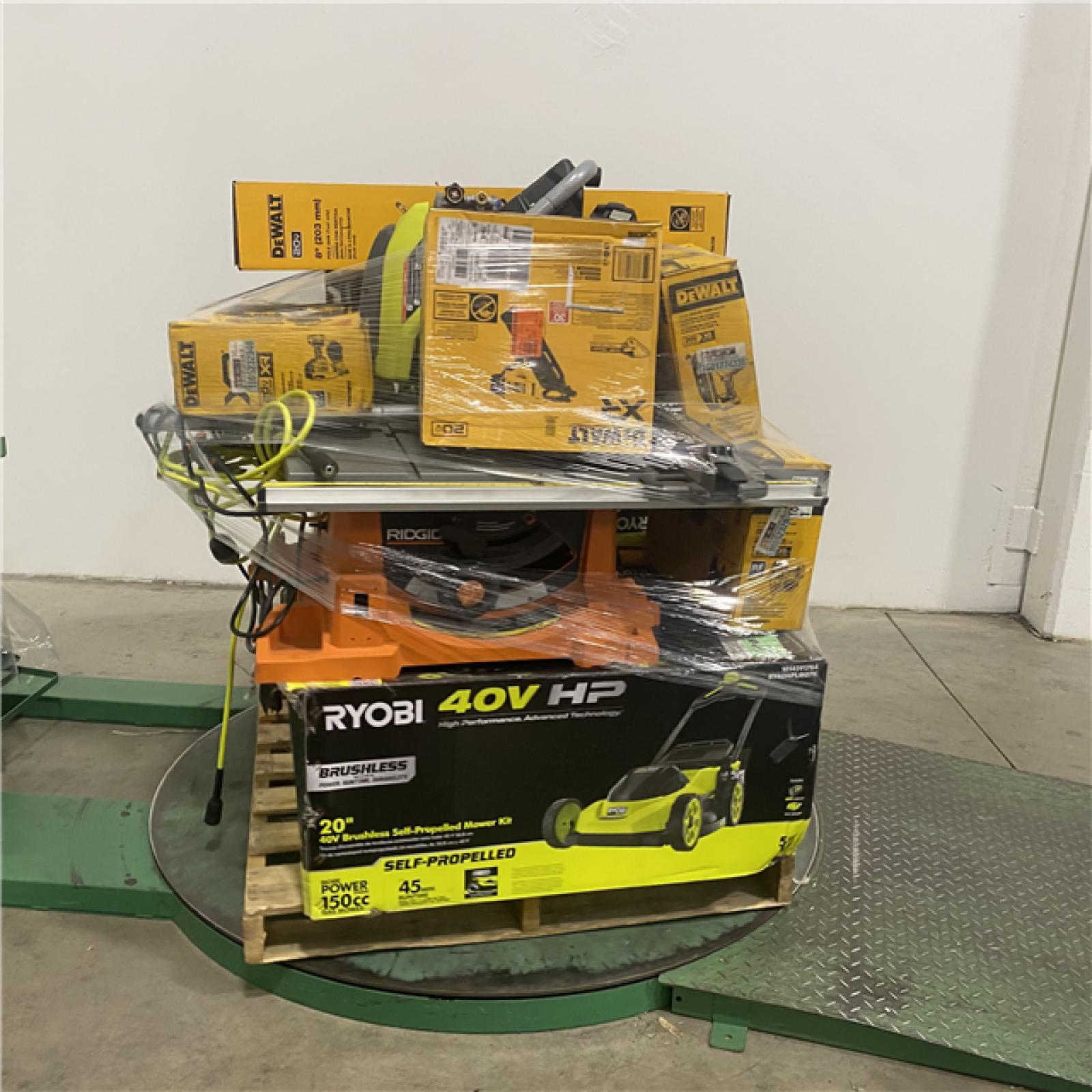 Dallas Location - As-Is Tool Pallet