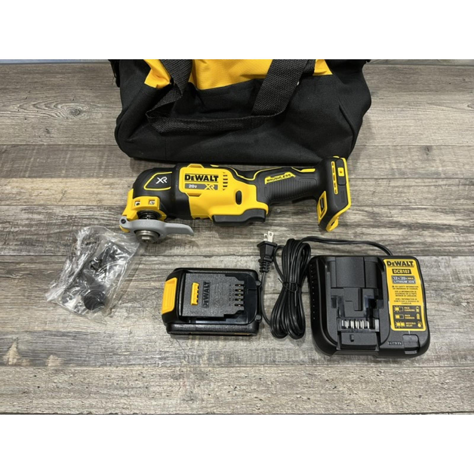 AS-IS DEWALT 20V MAX XR Cordless Brushless 3-Speed Oscillating Multi Tool Kit