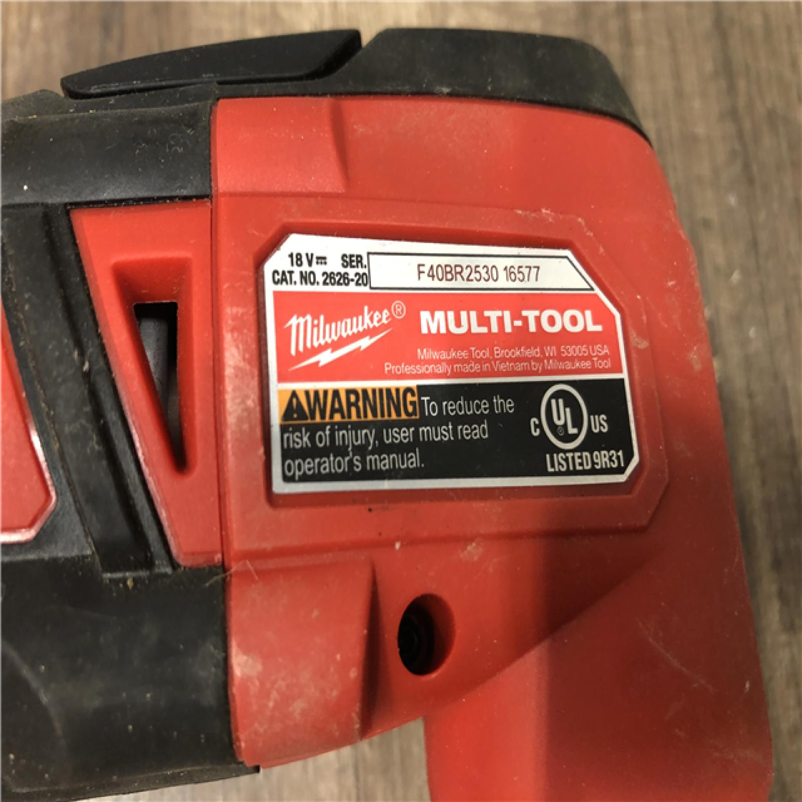 AS-IS Milwaukee M18 18V Lithium-Ion Cordless Oscillating Multi-Tool (Tool-Only)