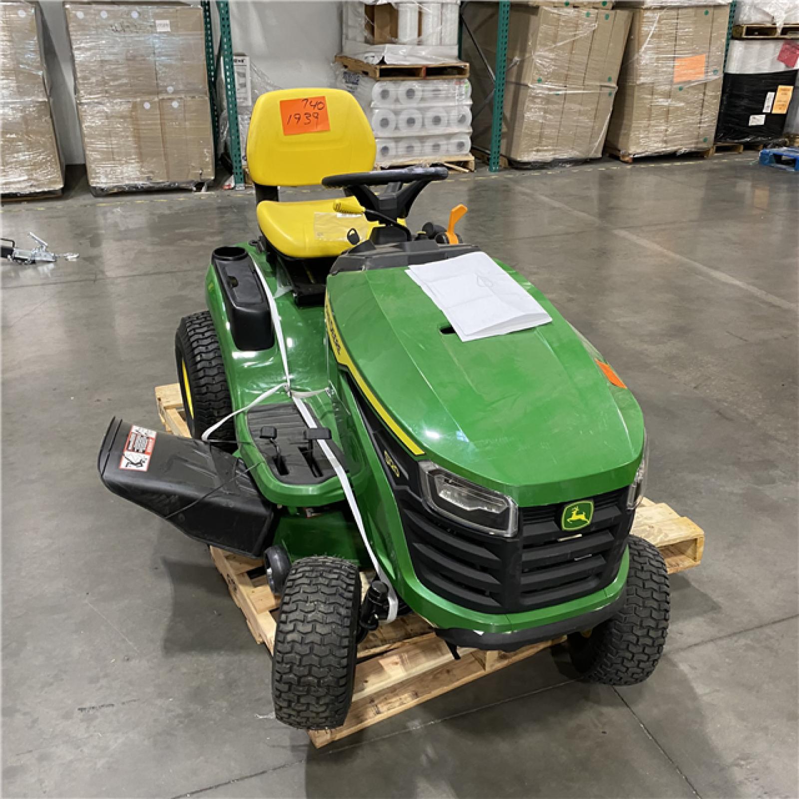 Dallas Location - As-Is Shop John Deere S120 42 in. 22 HP V-Twin Gas Hydrostatic Riding Lawn Mower