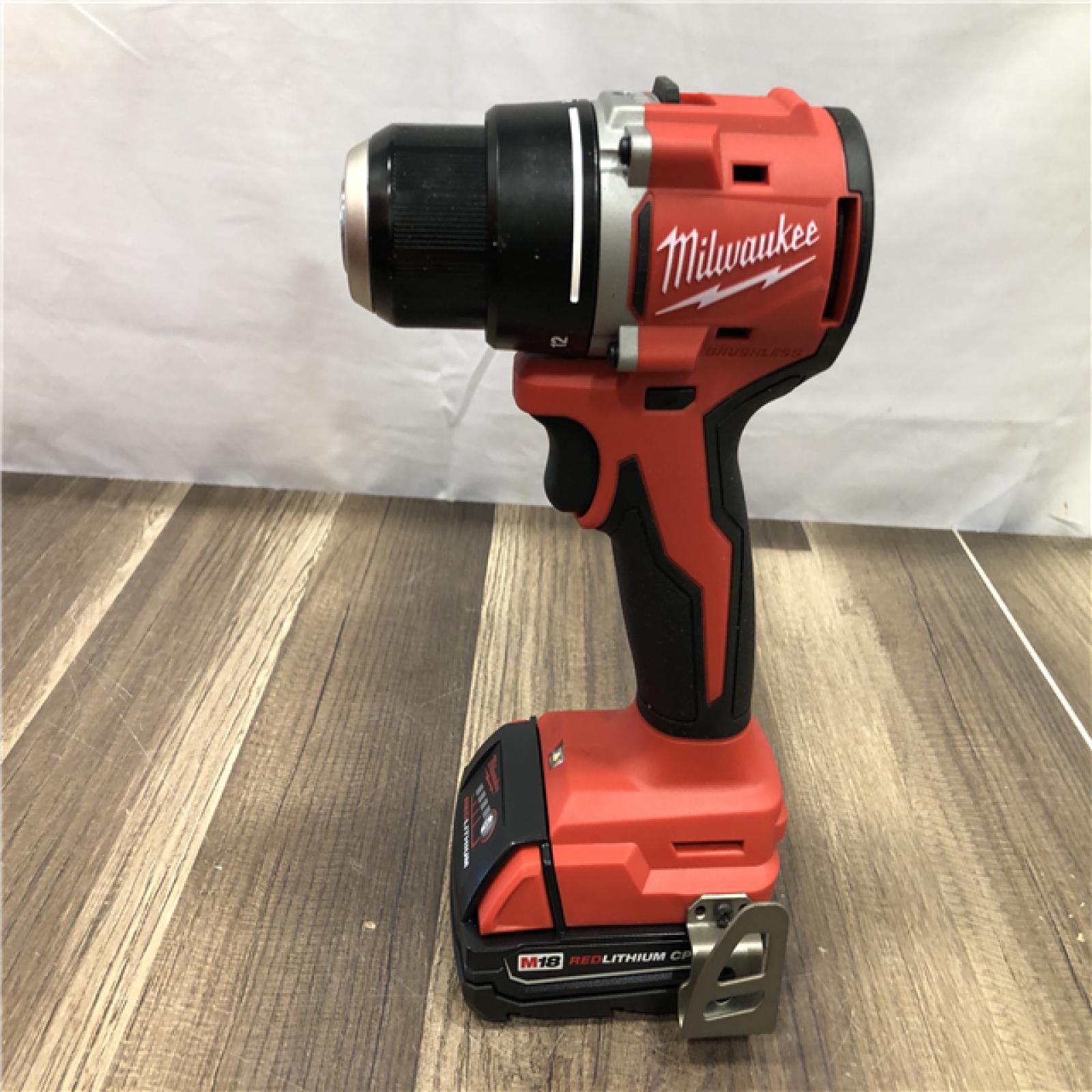 AS-IS Milwaukee 18V Lithium-Ion Brushless Cordless 1/2 in. Compact Drill/Driver Kit