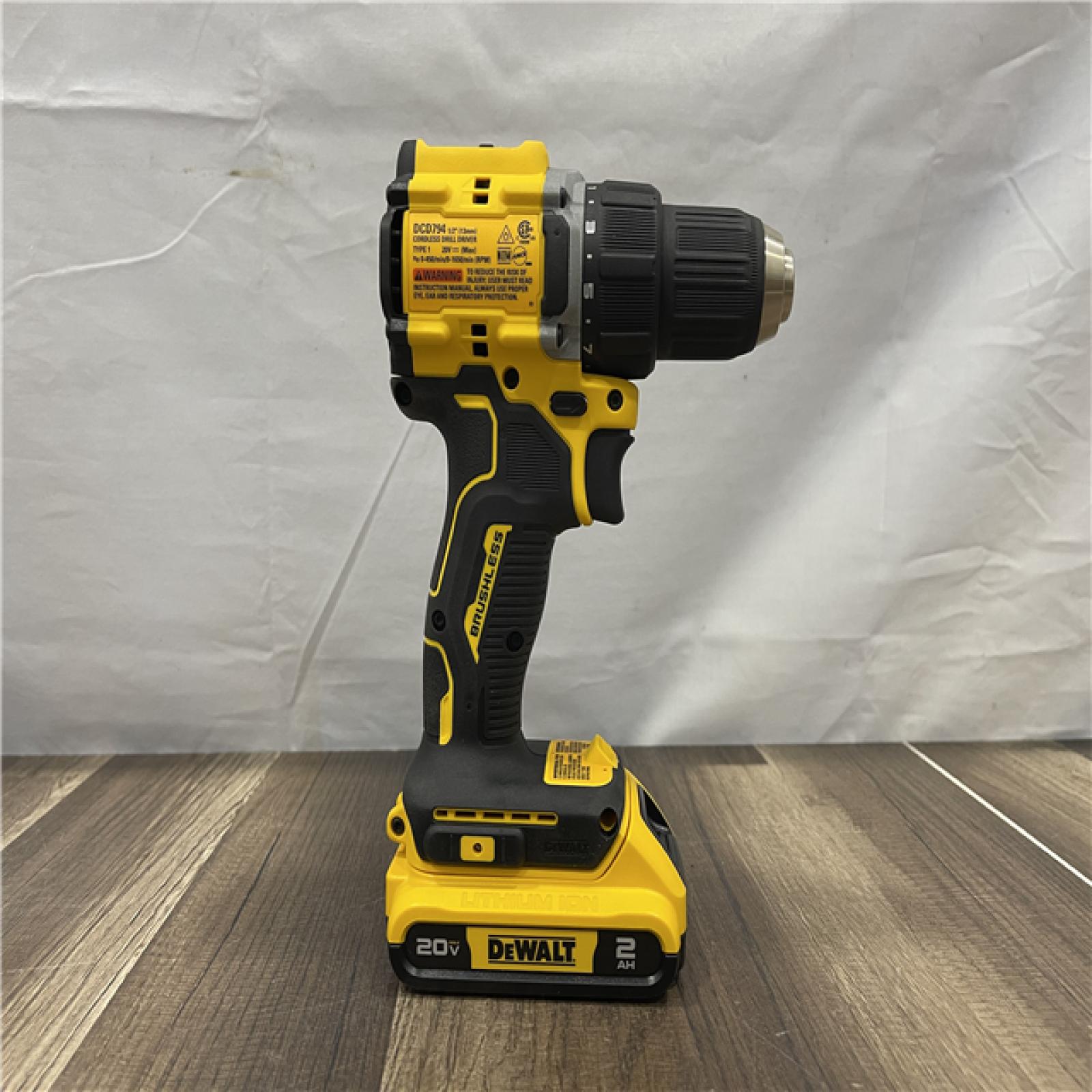 AS-IS DEWALT Atomic 20V Lithium-Ion Cordless Compact 1/2 in. Drill/Driver Kit