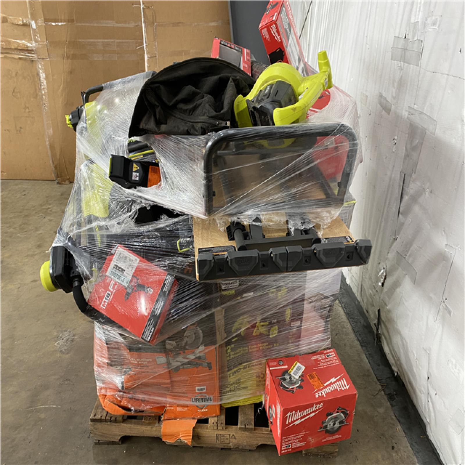 Houston Location AS IS - Tool Pallet