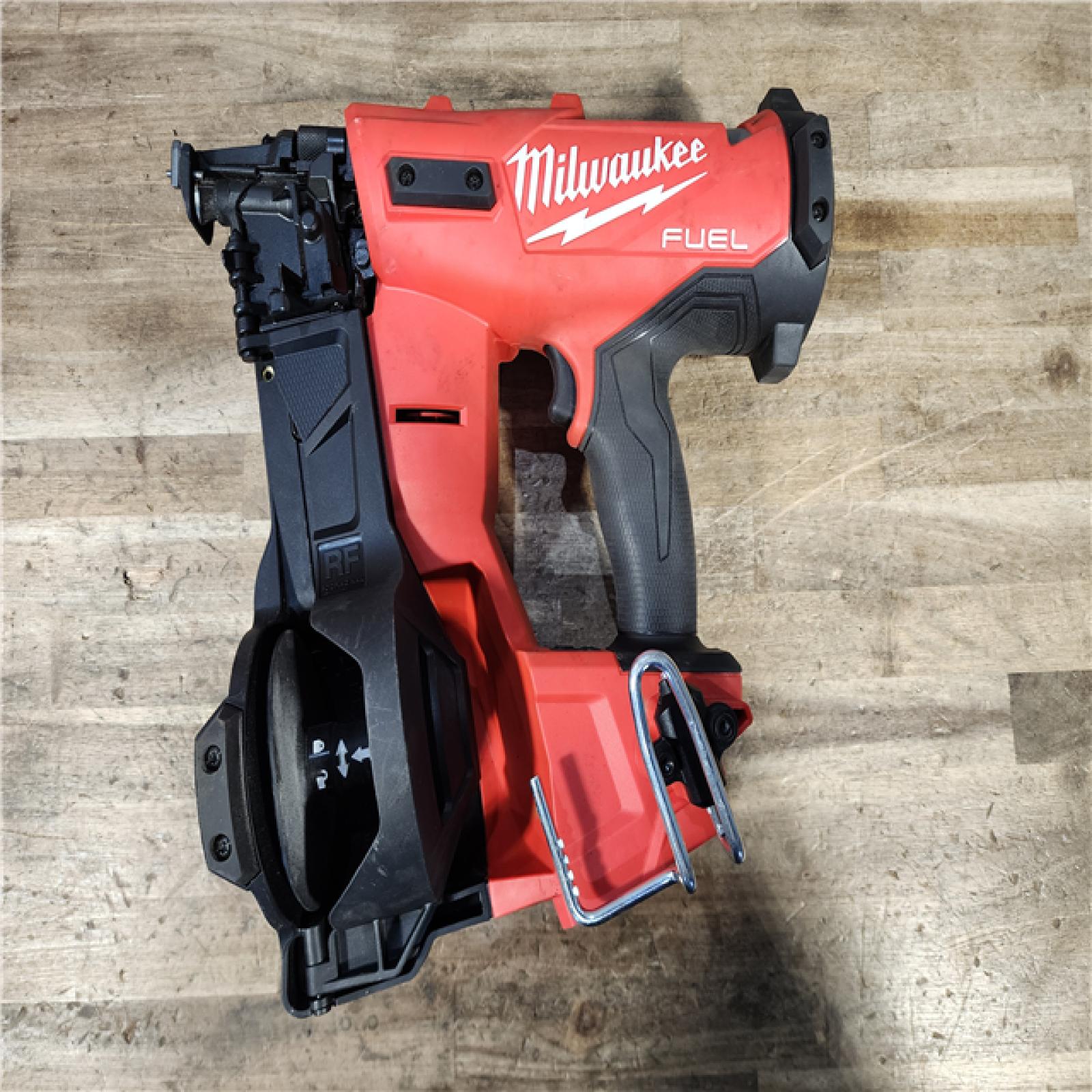 HOUSTON LOCATION - AS-IS Milwaukee M18 FUEL 18-Volt Lithium-Ion Brushless Cordless Coil Roofing Nailer (Tool Only)