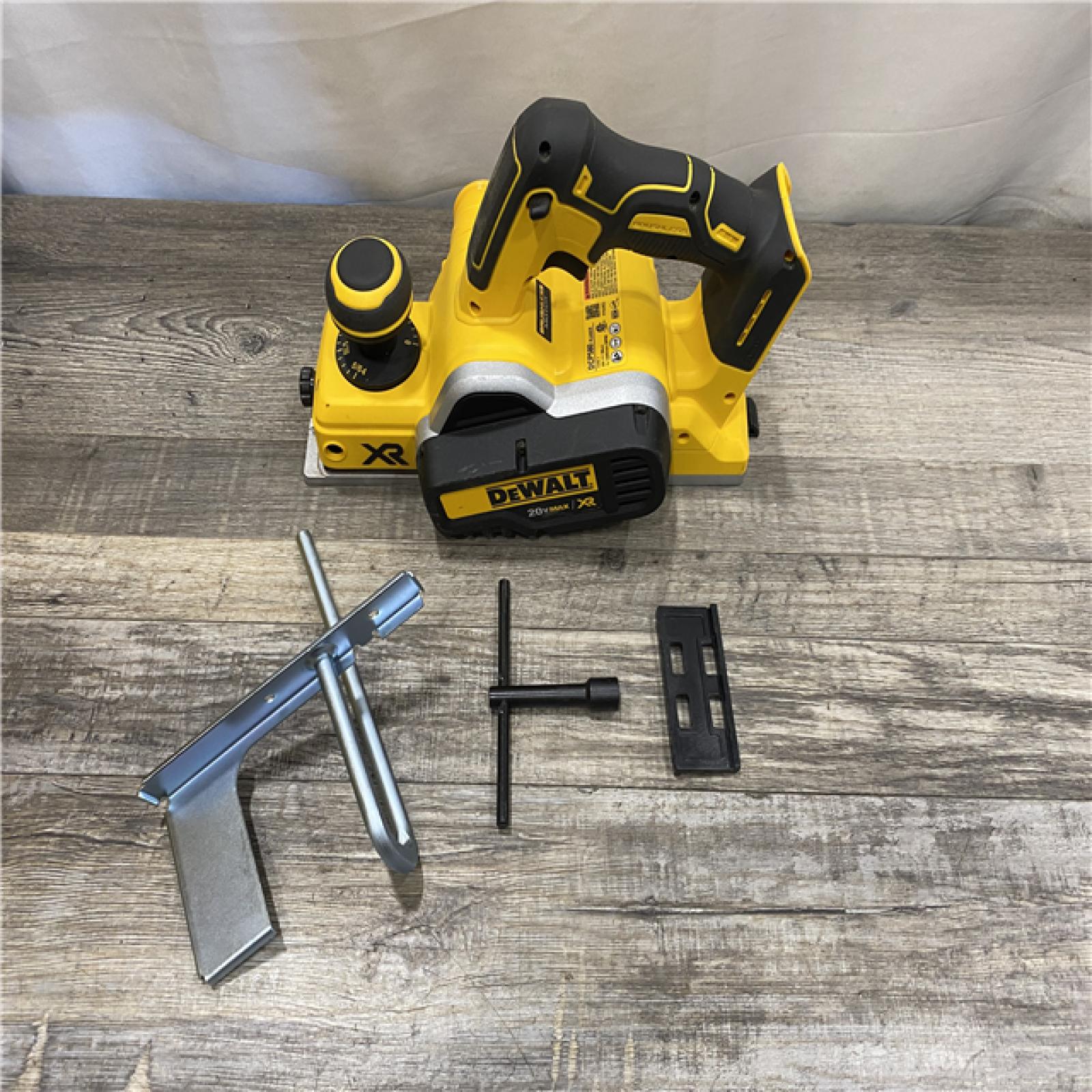 AS-IS DEWALT 20V MAX XR Cordless Brushless 3-1/4 in. Planer (Tool Only)