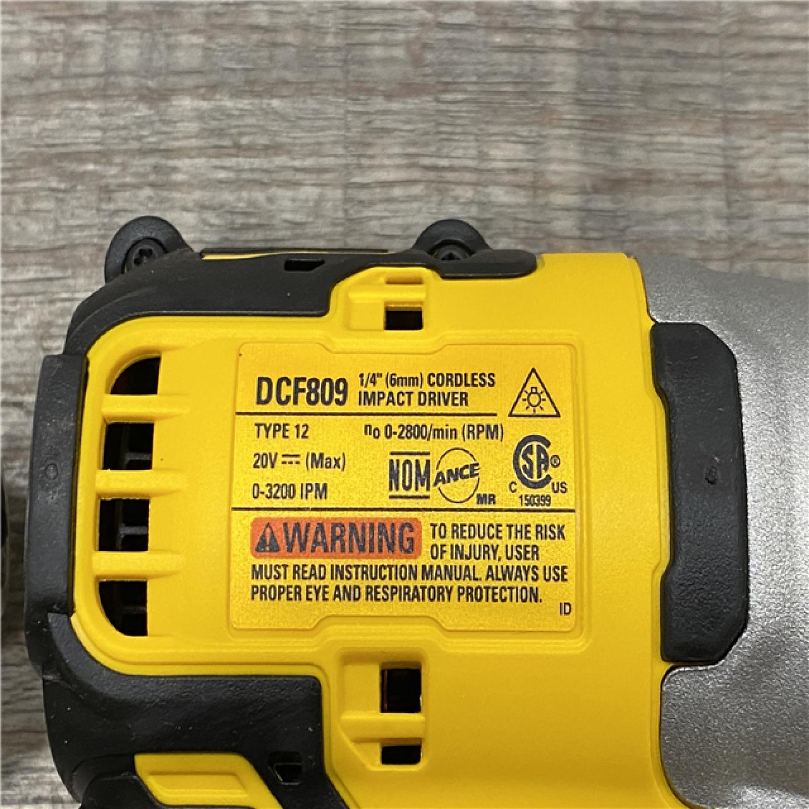 AS-IS DEWALT ATOMIC 20-Volt MAX Lithium-Ion Cordless Combo (2-Tool) Kit