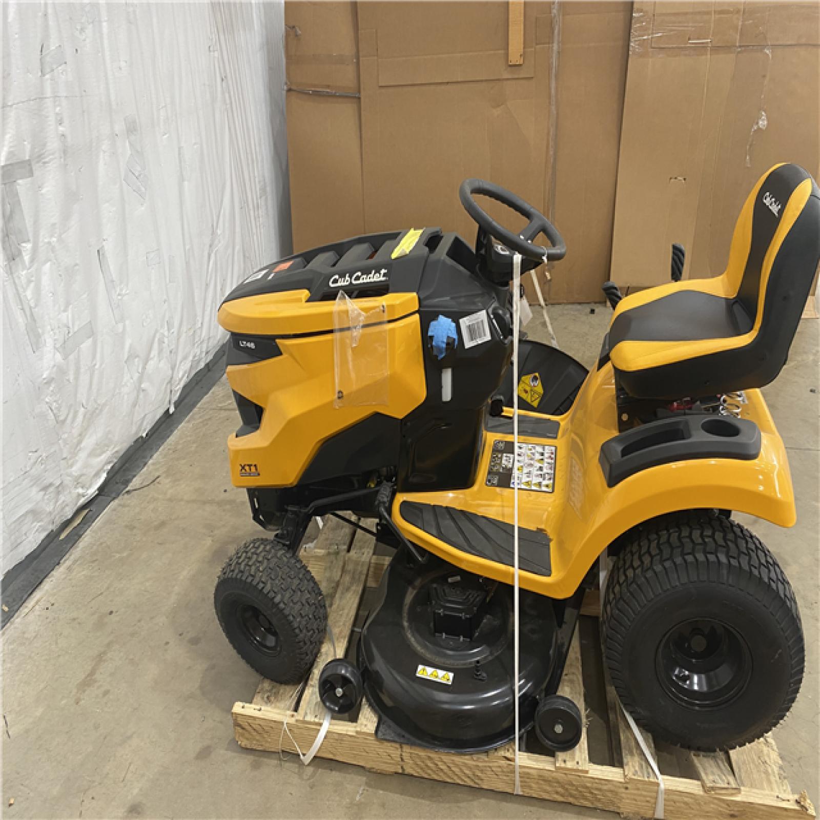 Houston Location - AS-IS Outdoor Power Equipment CUB CADET LT46 XT1 SIT DOWN MOWER