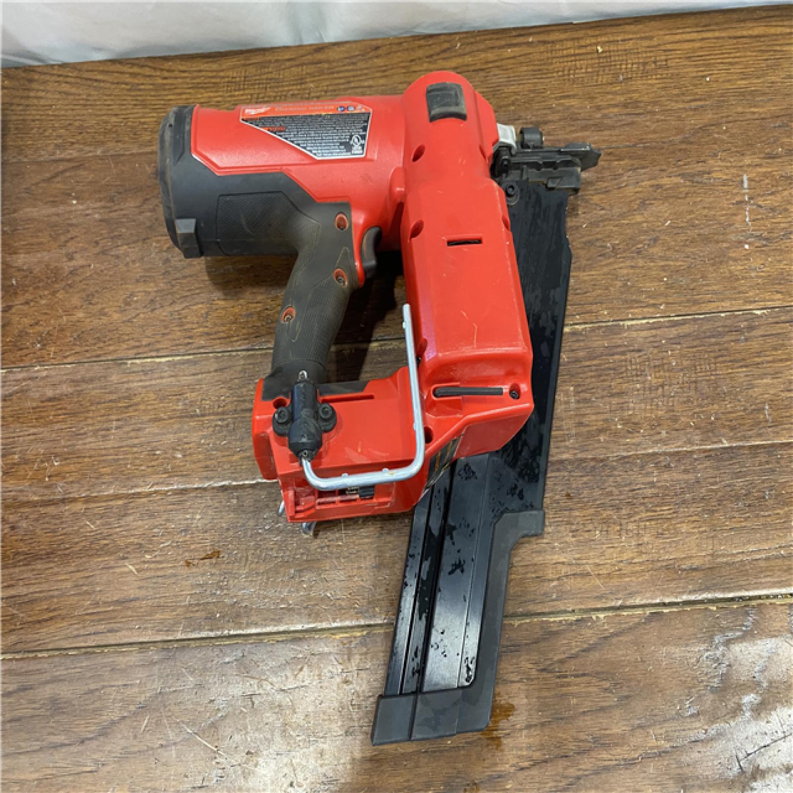 AS-IS Milwaukee 2744-20 M18 FUEL 21-Degree Cordless Framing Nailer (Tool Only)