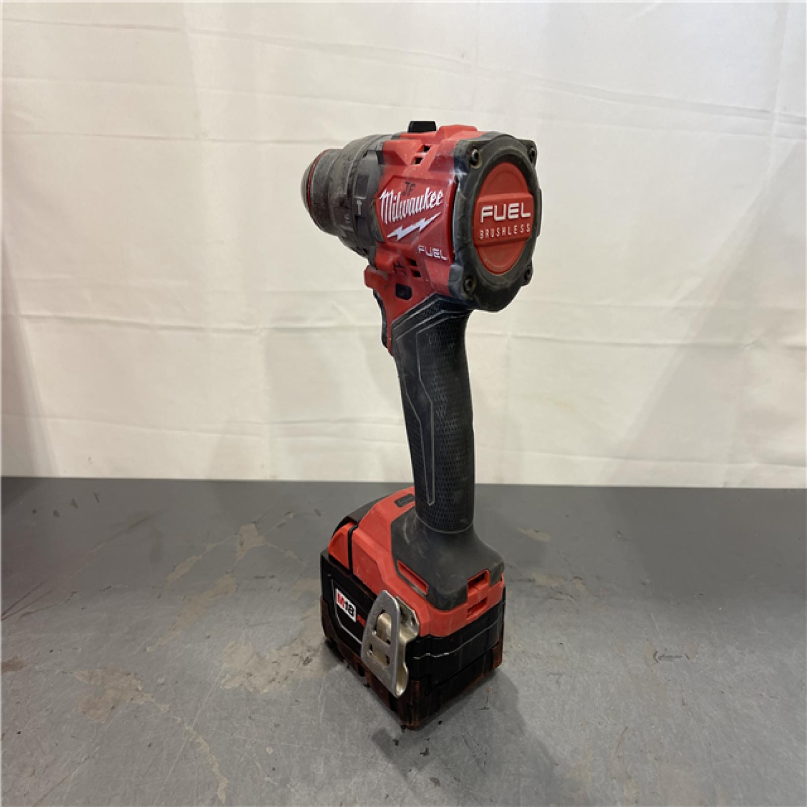 AS-IS - Milwaukee M18 FUEL 18-Volt Lithium-Ion Brushless Cordless 1/2 in. Hammer Drill/Driver Kit