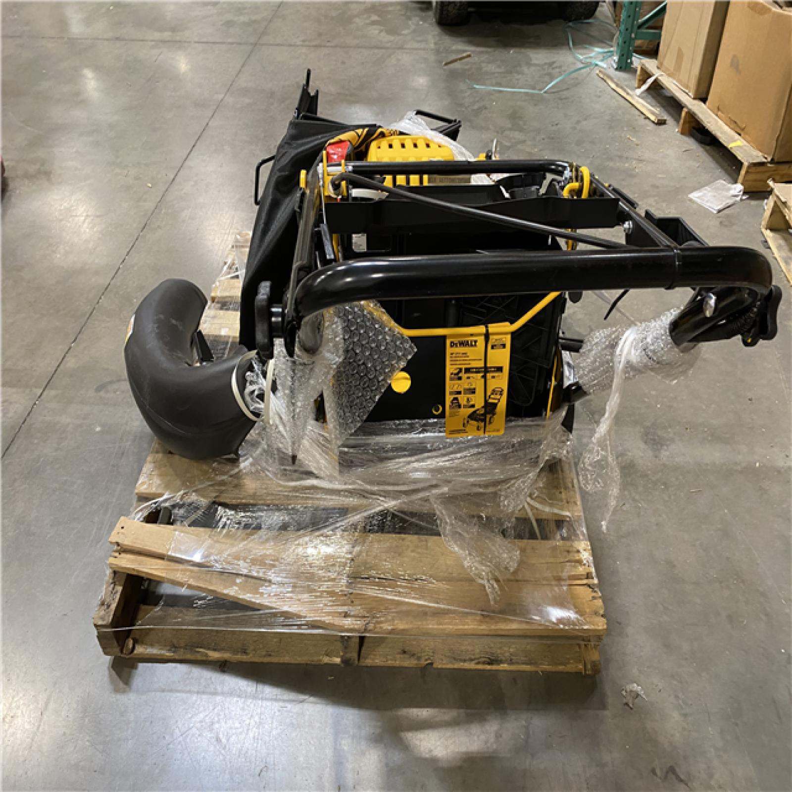 Dallas Location - As-Is DEWALT 28 in. 224cc Gas Lawn Mower
