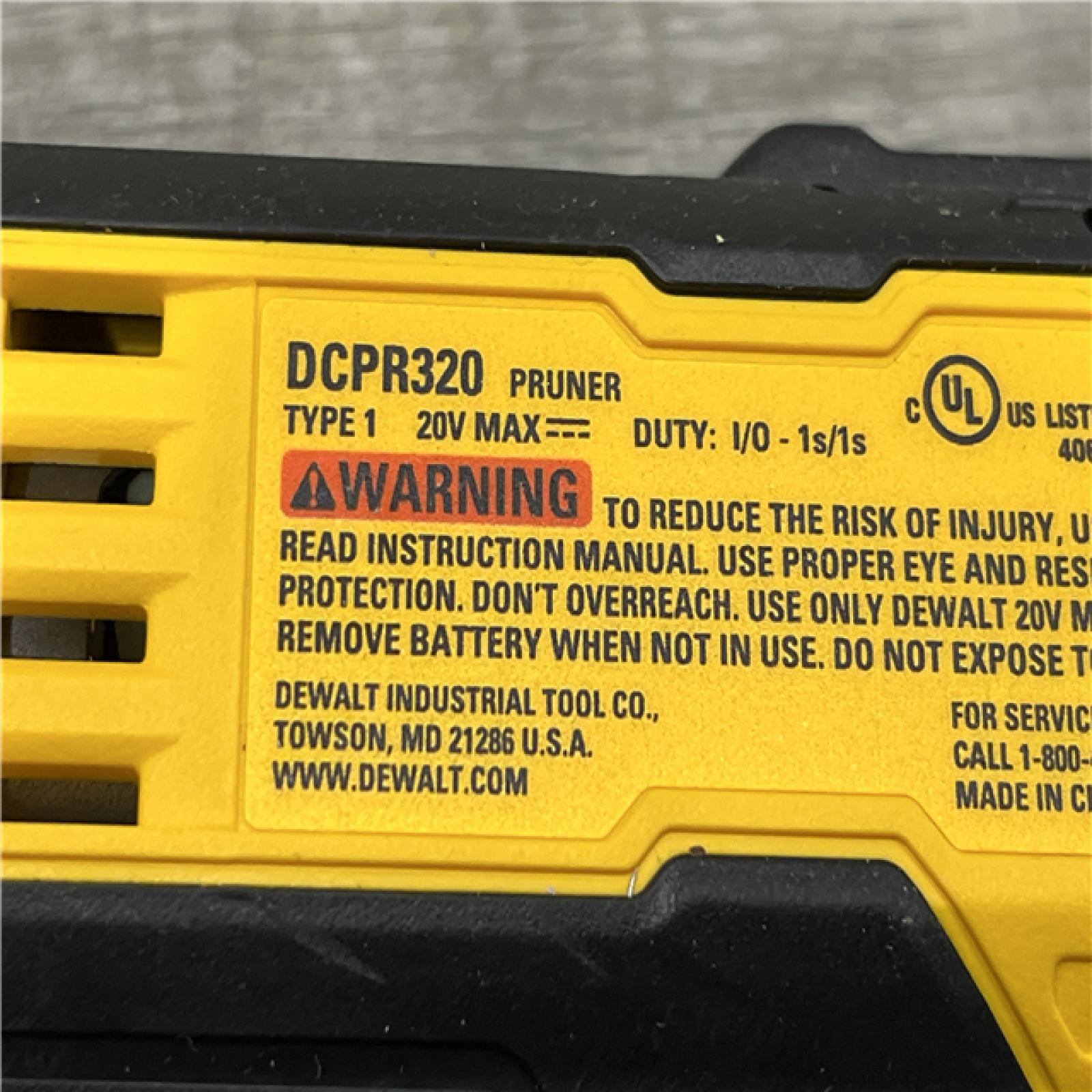 AS-IS DEWALT 20V MAX Cordless Battery Powered Pruner Kit