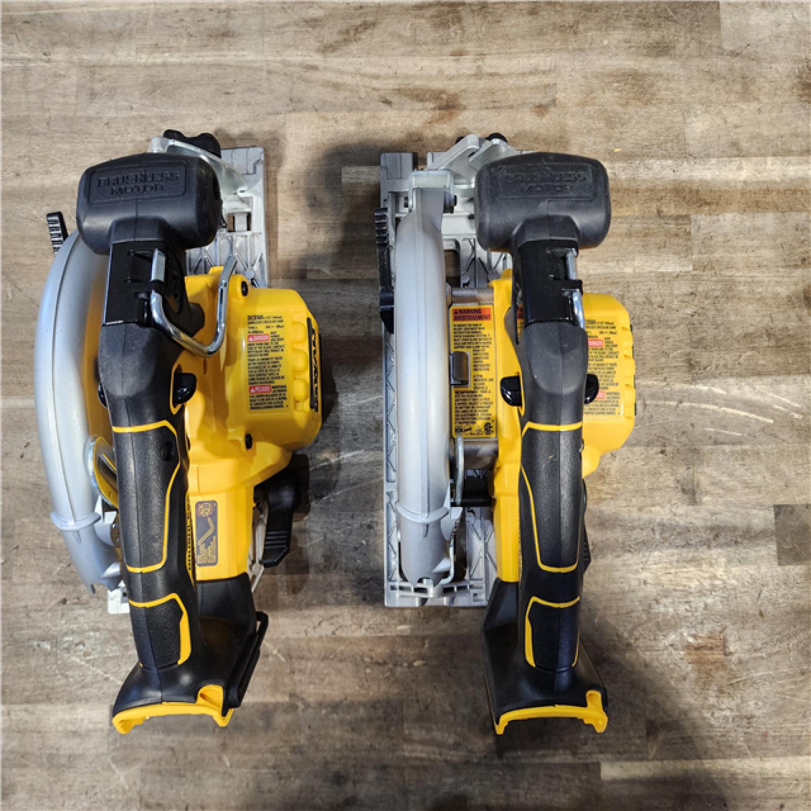 HOUSTON LOCATION - AS-IS DEWALT 2 TOOL COMBO KIT W/ (2) BATTERY & CHARGER