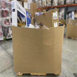 DALLAS LOCATION- NEW!- BULLSEYE MIXED APPAREL PALLET