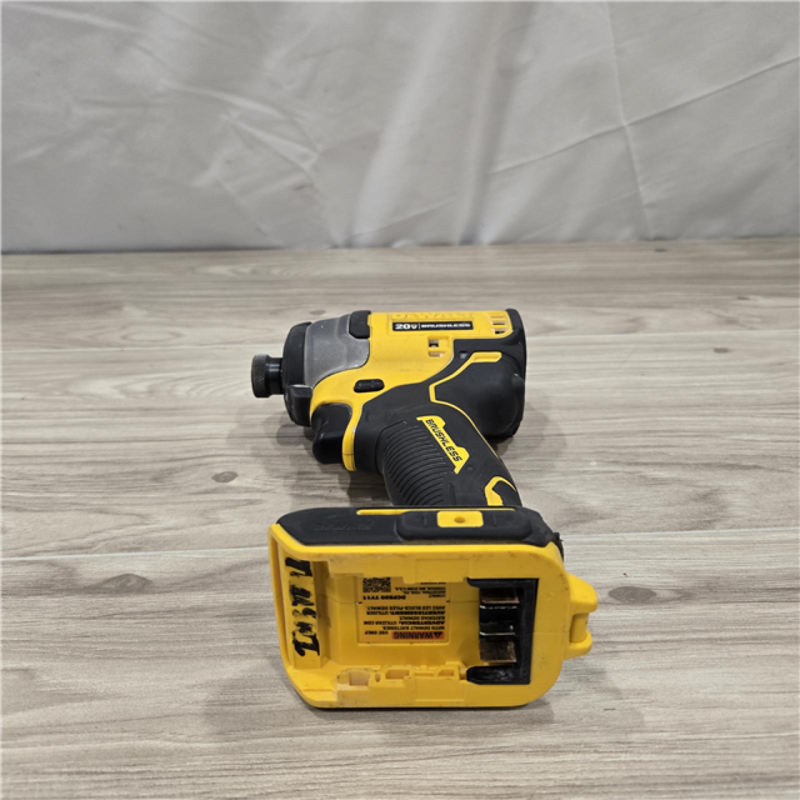 AS-IS DeWALT ATOMIC 20V MAX Cordless Compact Impact Driver Kit