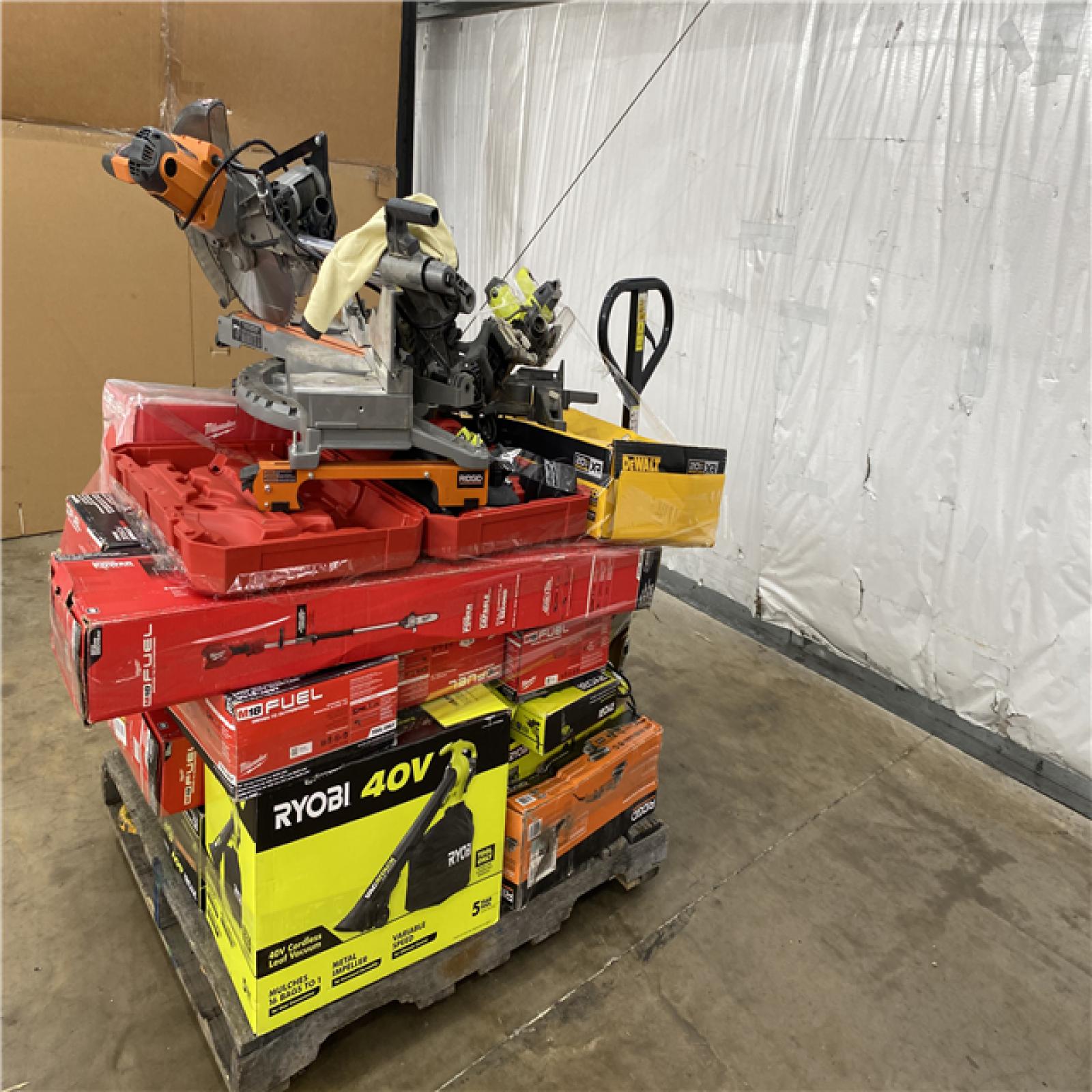 Houston Location AS IS - Tool Pallet
