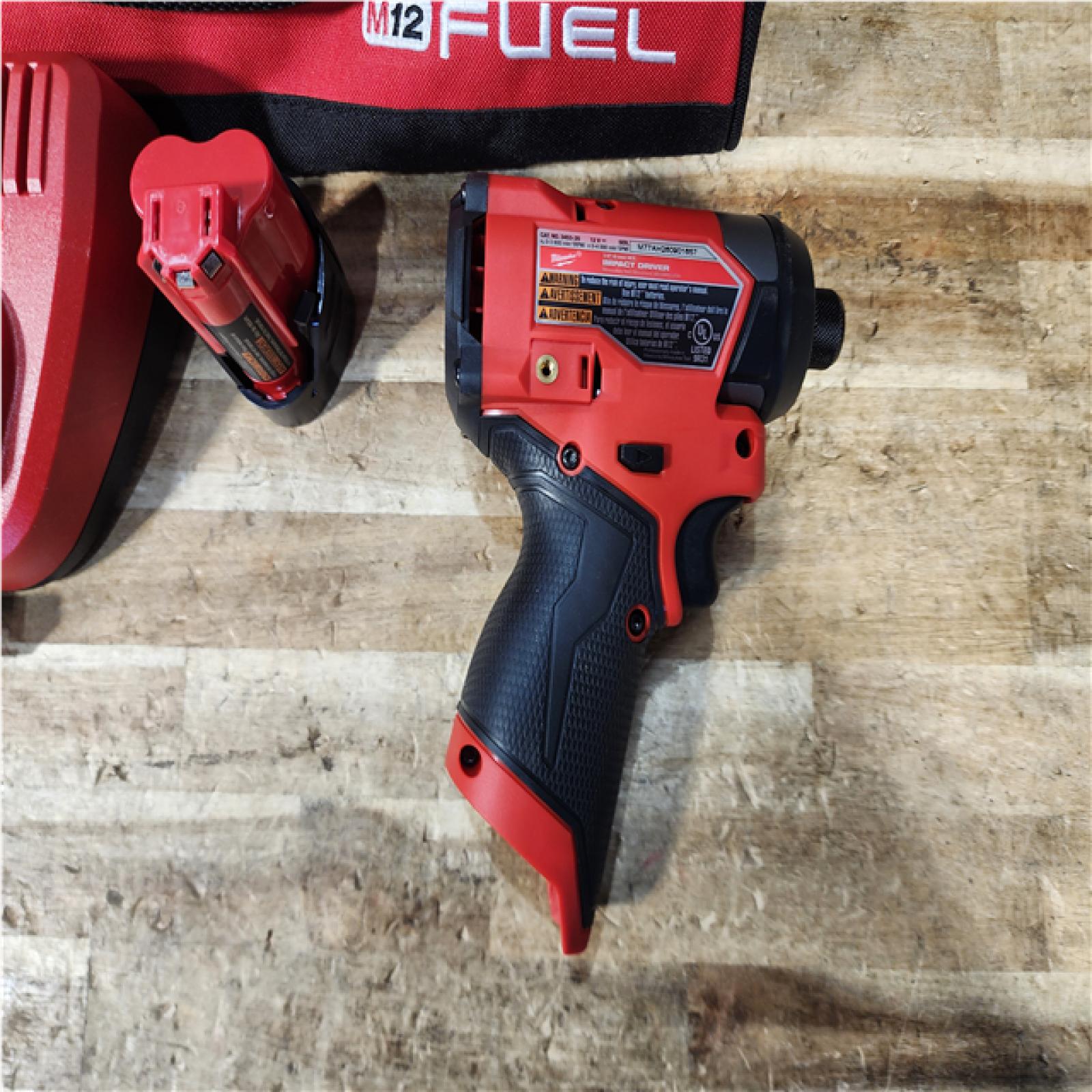 HOUSTON LOCATION - AS - IS MILWAUKEE 1 TOOL COMBO KIT