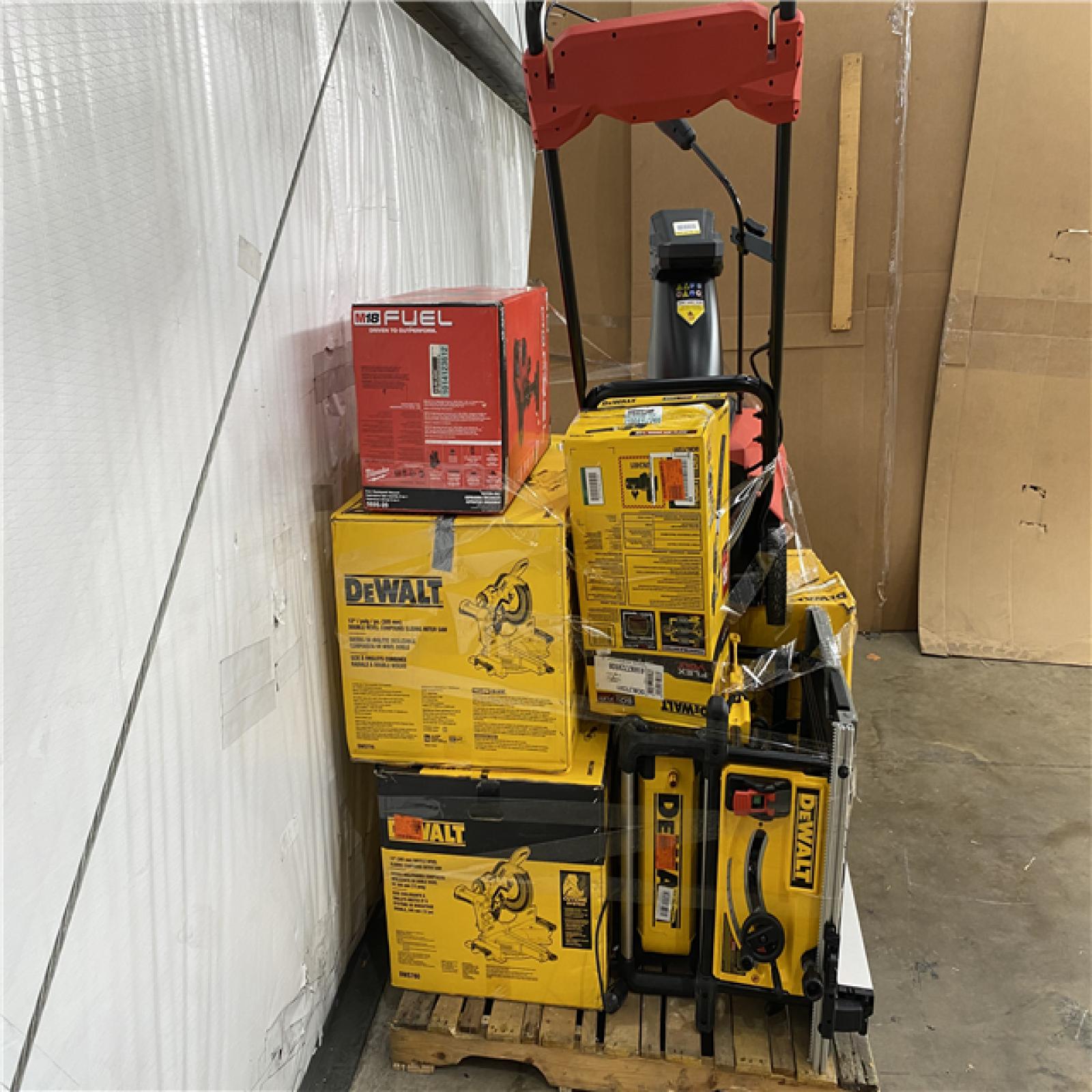 Houston Location AS IS - Tool Pallet