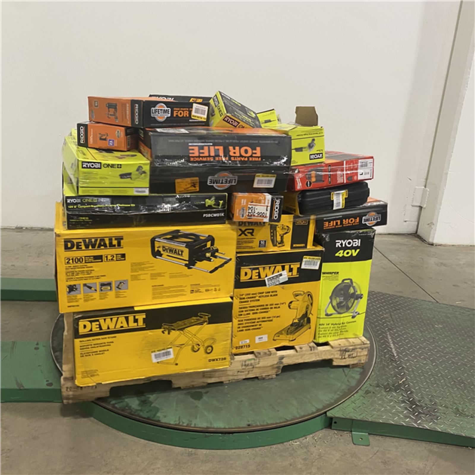 Dallas Location - As-Is Tool Pallet