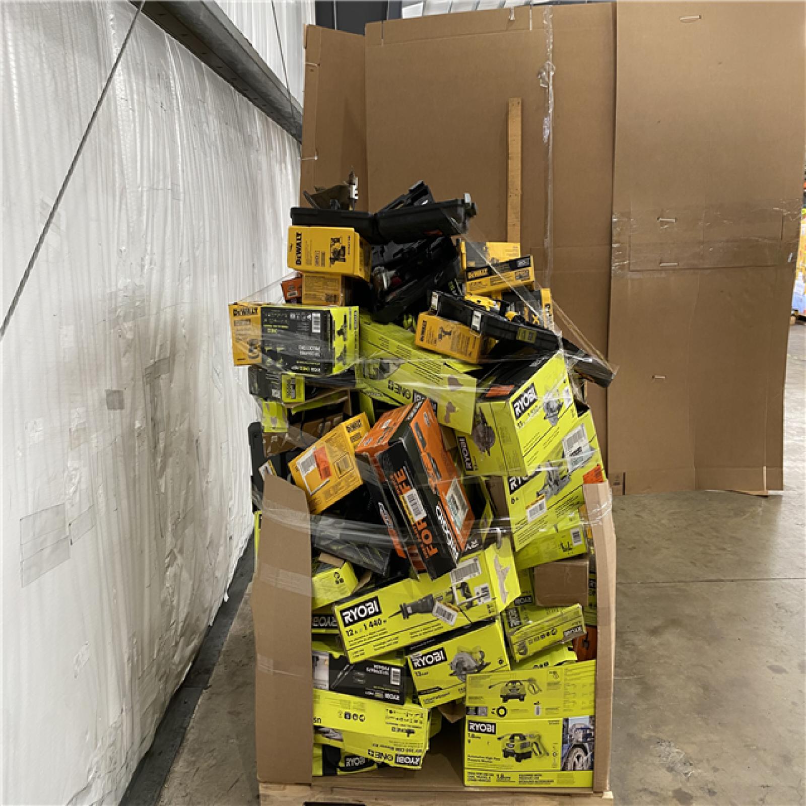 Houston Location AS IS - Tool Pallet