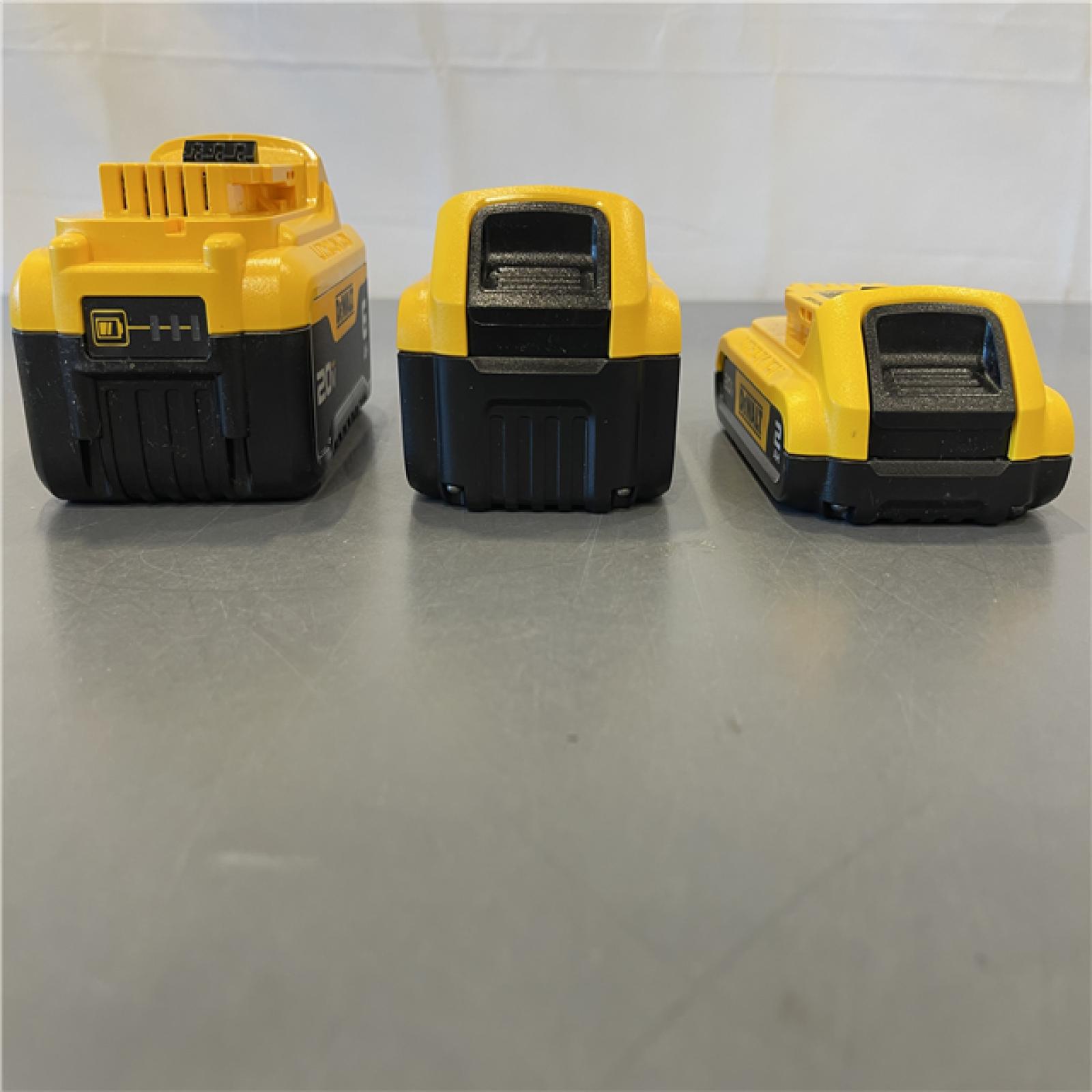 Like New! - DEWALT 20V MAX Battery Lithium Ion 3 Pack